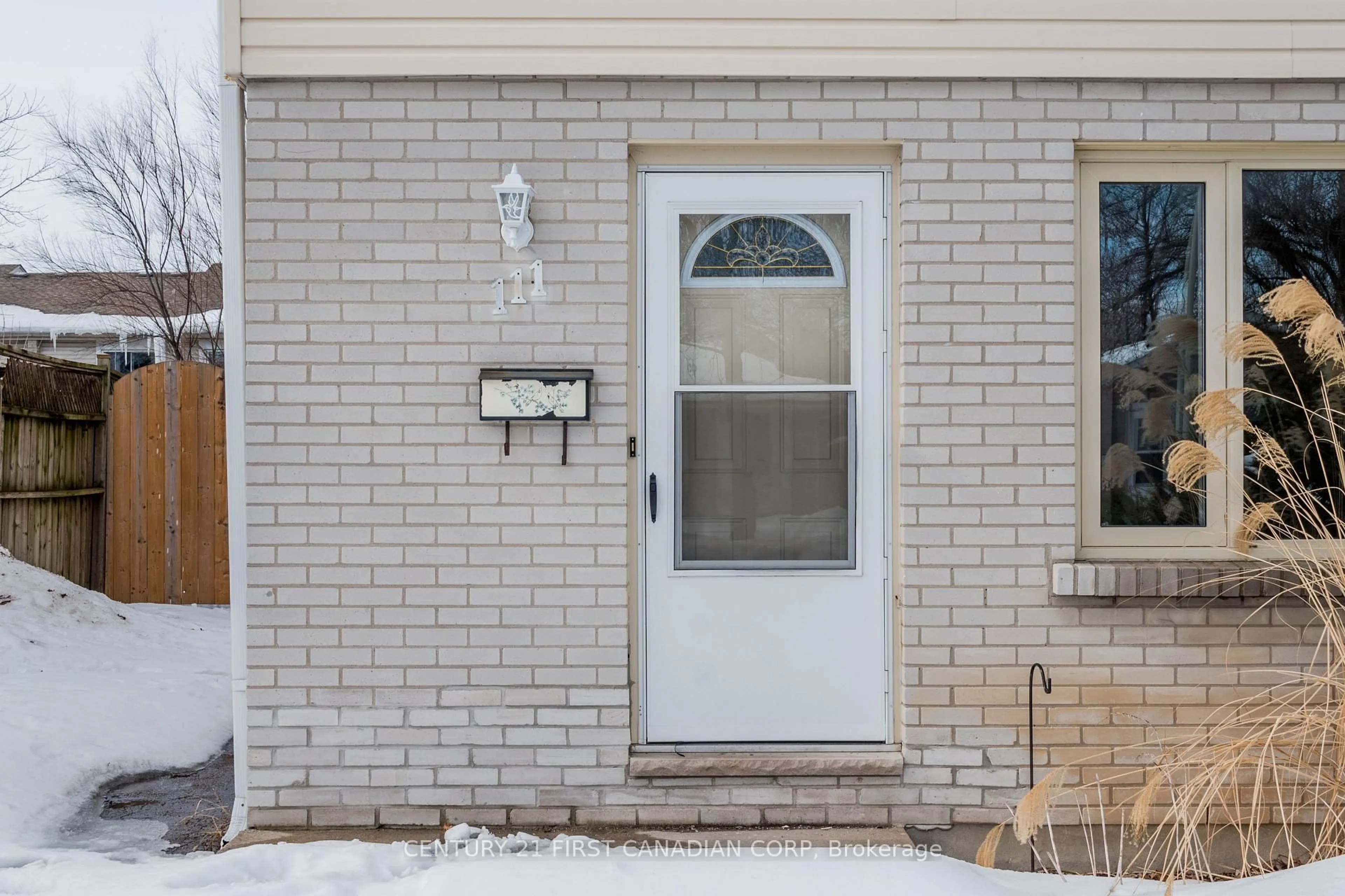Indoor entryway for 111 Woodrow Cres, London South Ontario N6E 1E7