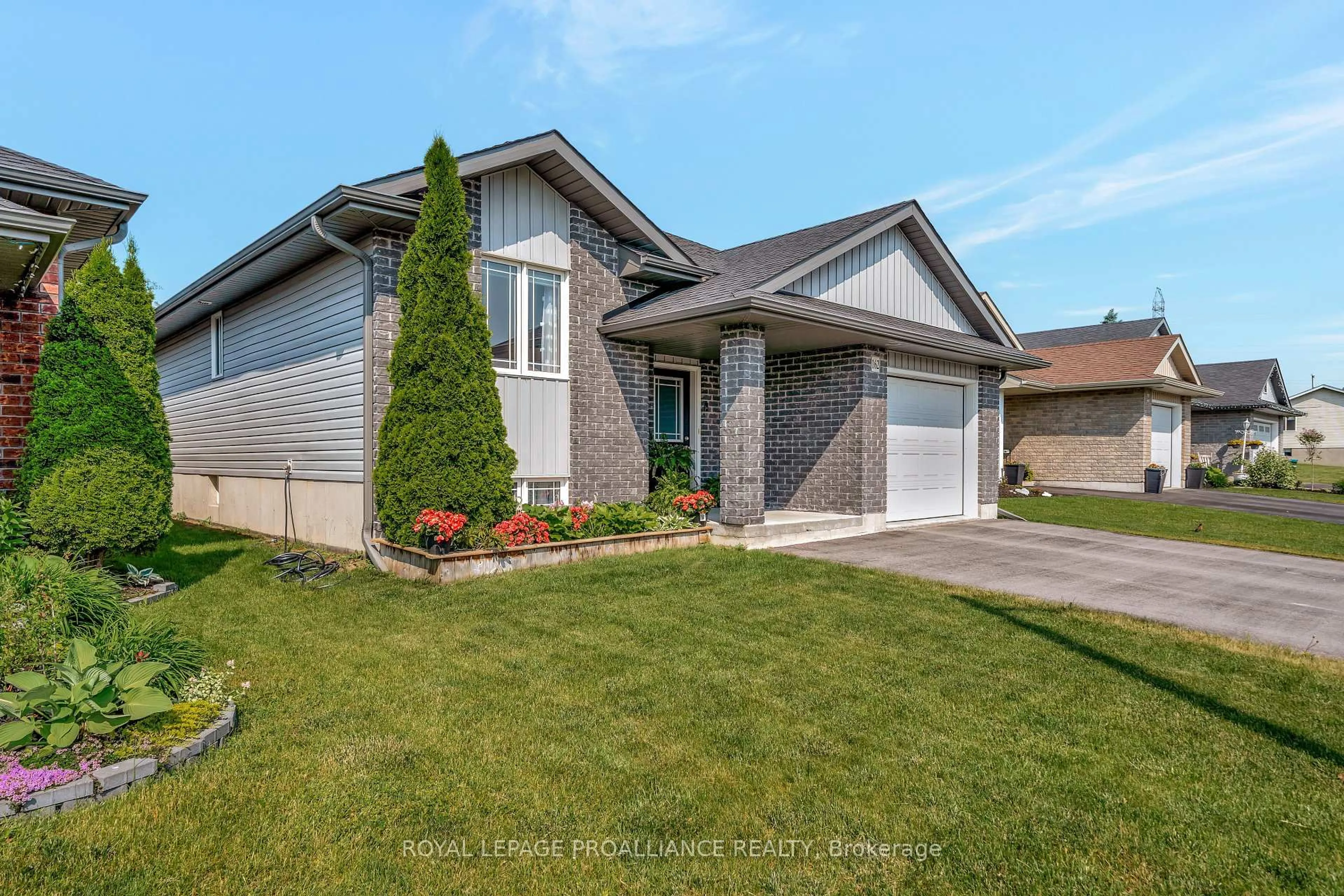 Home with vinyl exterior material, street for 162 Greenhill Lane, Belleville Ontario K8N 0C7