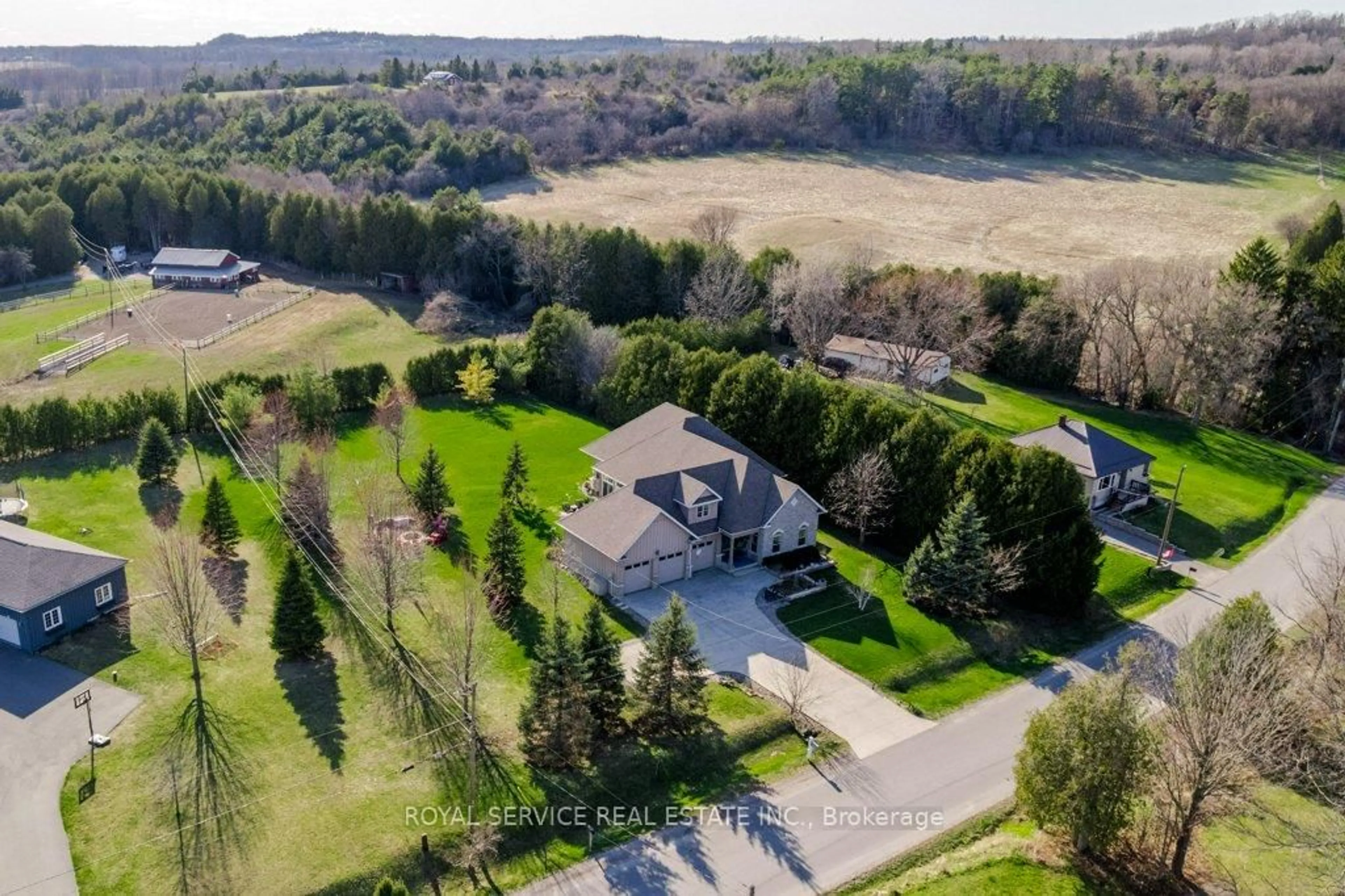 A pic from outside/outdoor area/front of a property/back of a property/a pic from drone, unknown for 2932 Cornish Hollow Rd, Hamilton Township Ontario K9A 4J9