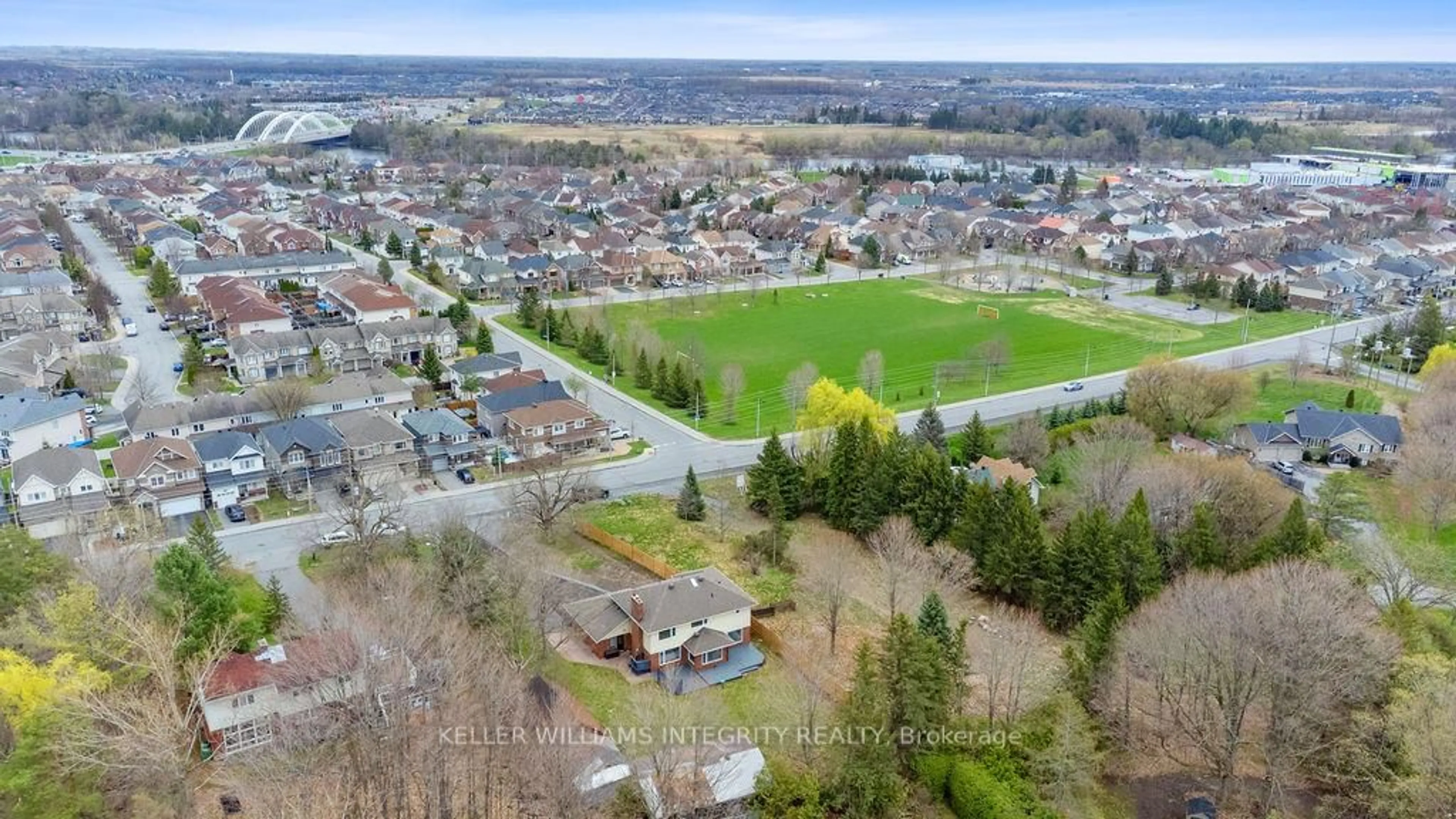 A pic from outside/outdoor area/front of a property/back of a property/a pic from drone, mountain view for 3440 Woodroffe Ave, Ottawa Ontario K2J 3Z8