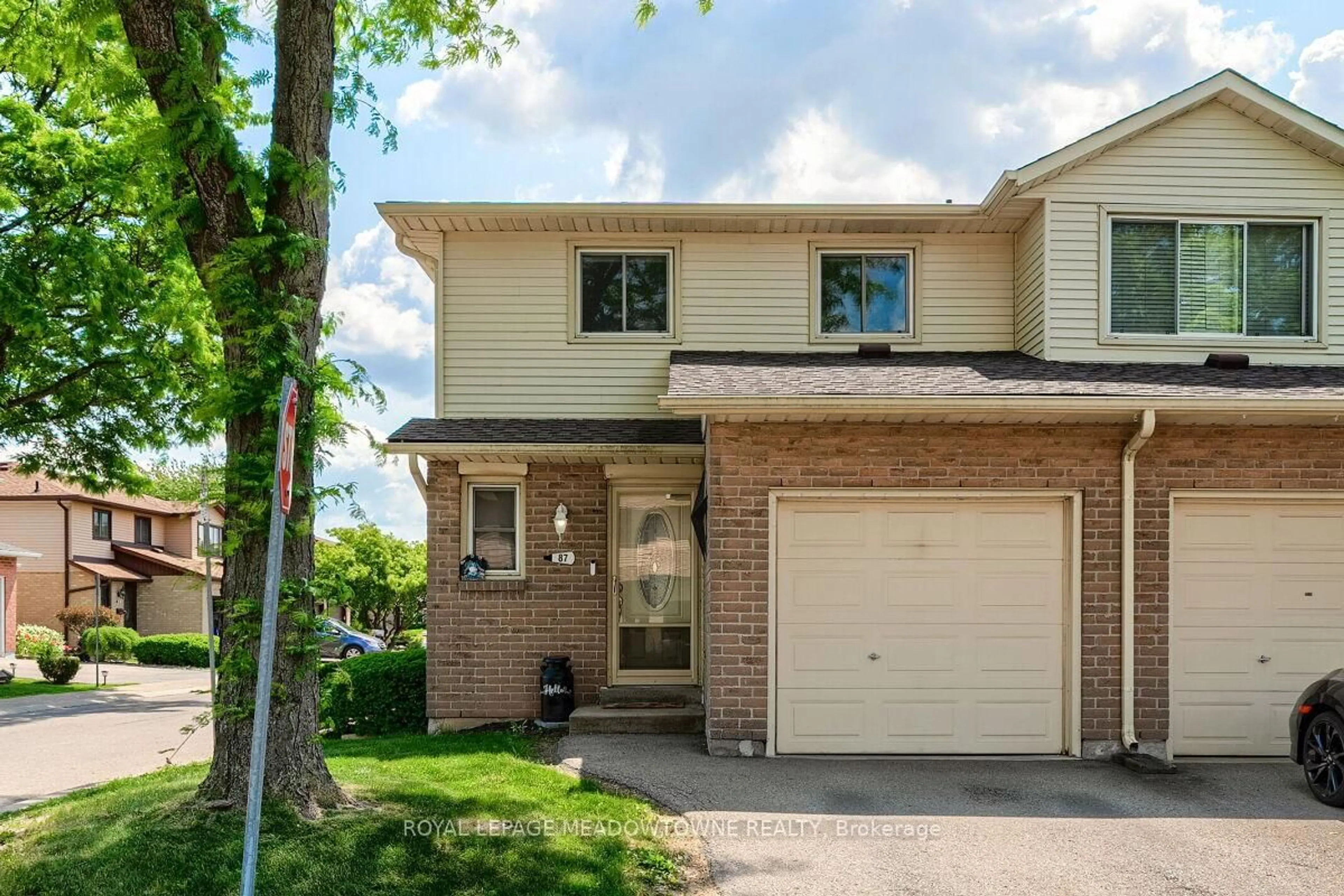 Home with brick exterior material, street for 860 Rymal Rd #87, Hamilton Ontario L8W 2X9