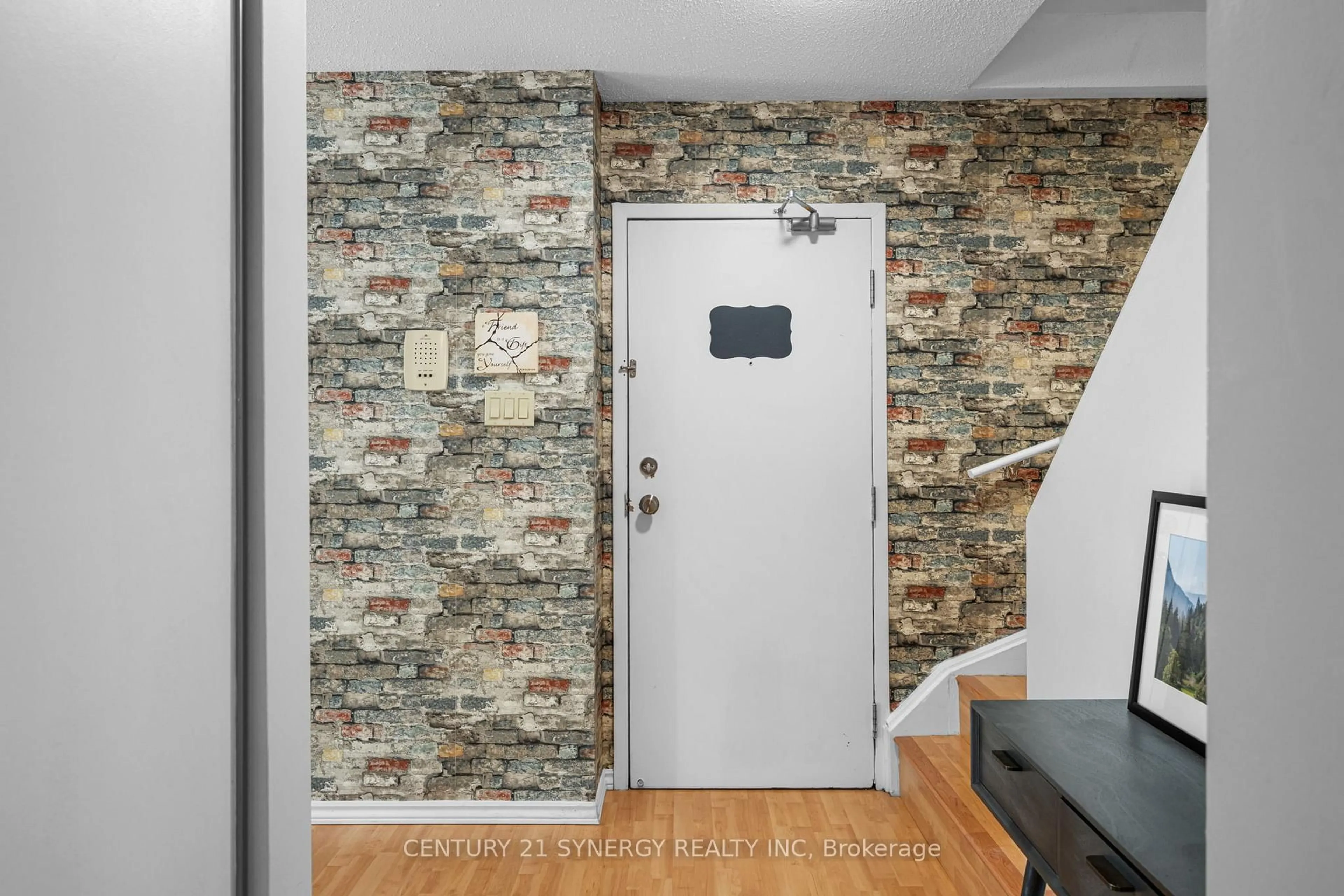 Indoor entryway for 400 Fenerty Crt #8, Kanata Ontario K2L 3A9