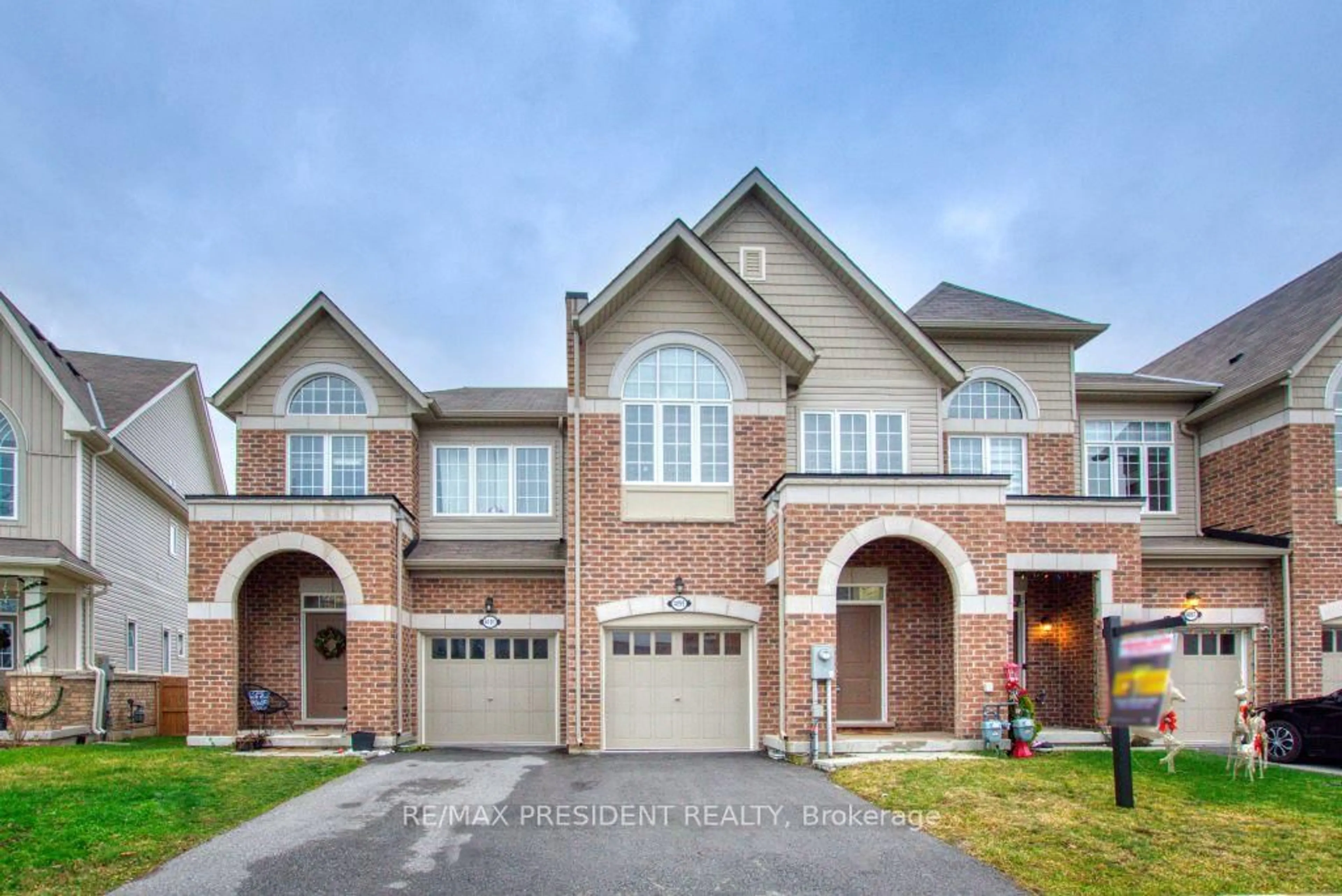 Home with brick exterior material, street for 4099 Maitland St, Lincoln Ontario L0R 1B6