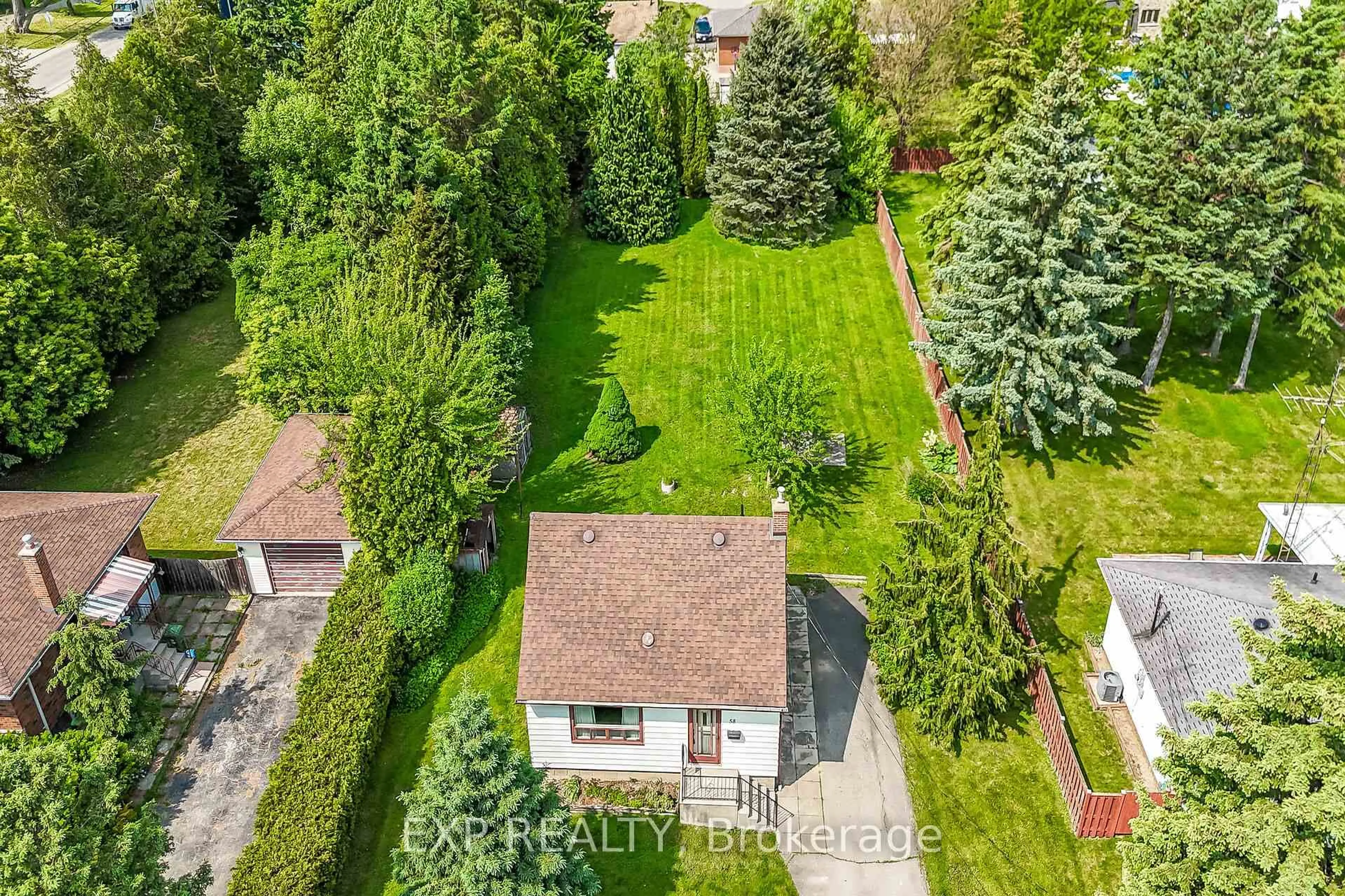A pic from outside/outdoor area/front of a property/back of a property/a pic from drone, unknown for 58 Malton Dr, Hamilton Ontario L9B 1E7
