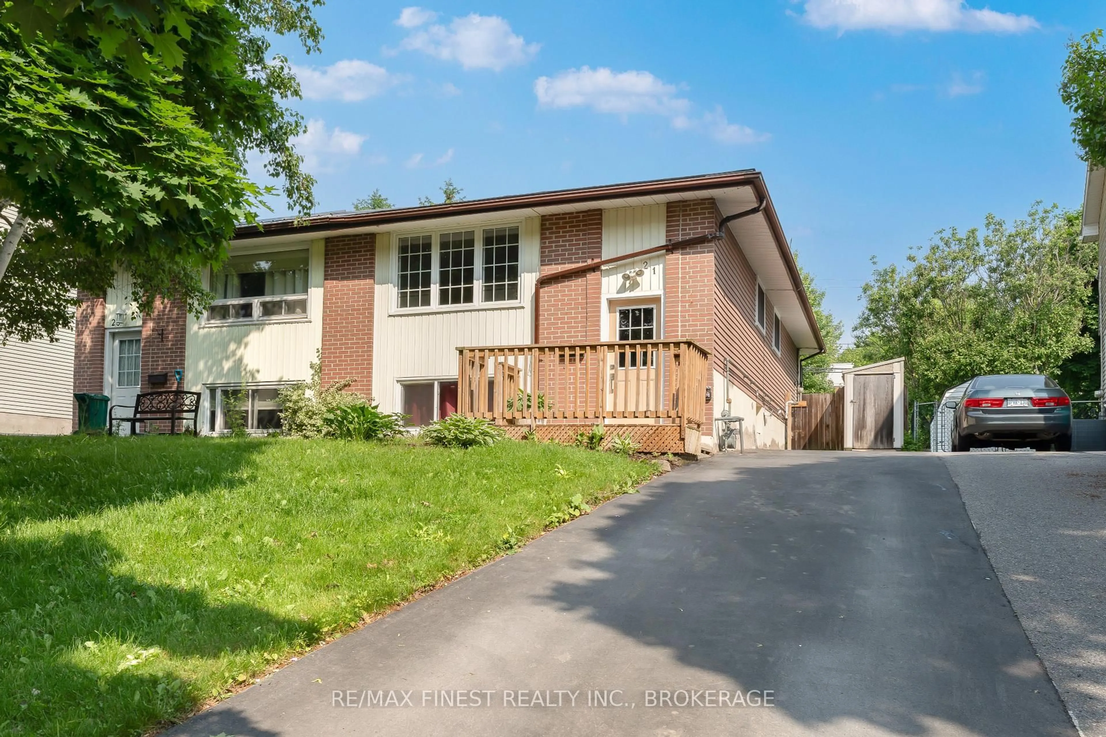 Unknown for 21 Carriage Court Ave, Kingston Ontario K7K 5X1