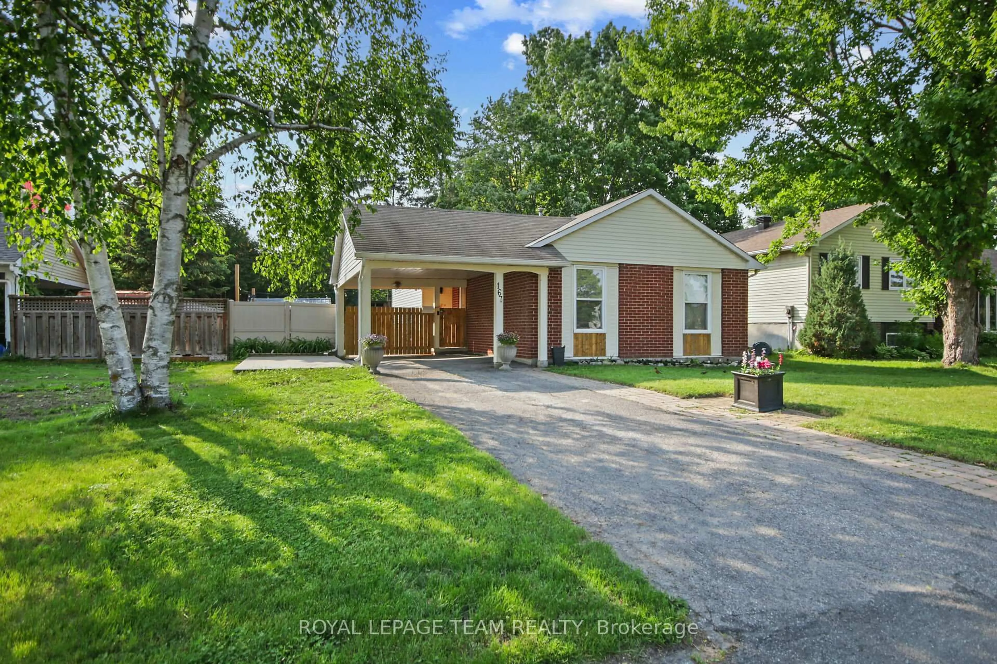 Home with brick exterior material, street for 167 Abbeyhill Dr, Kanata Ontario K2L 2E9