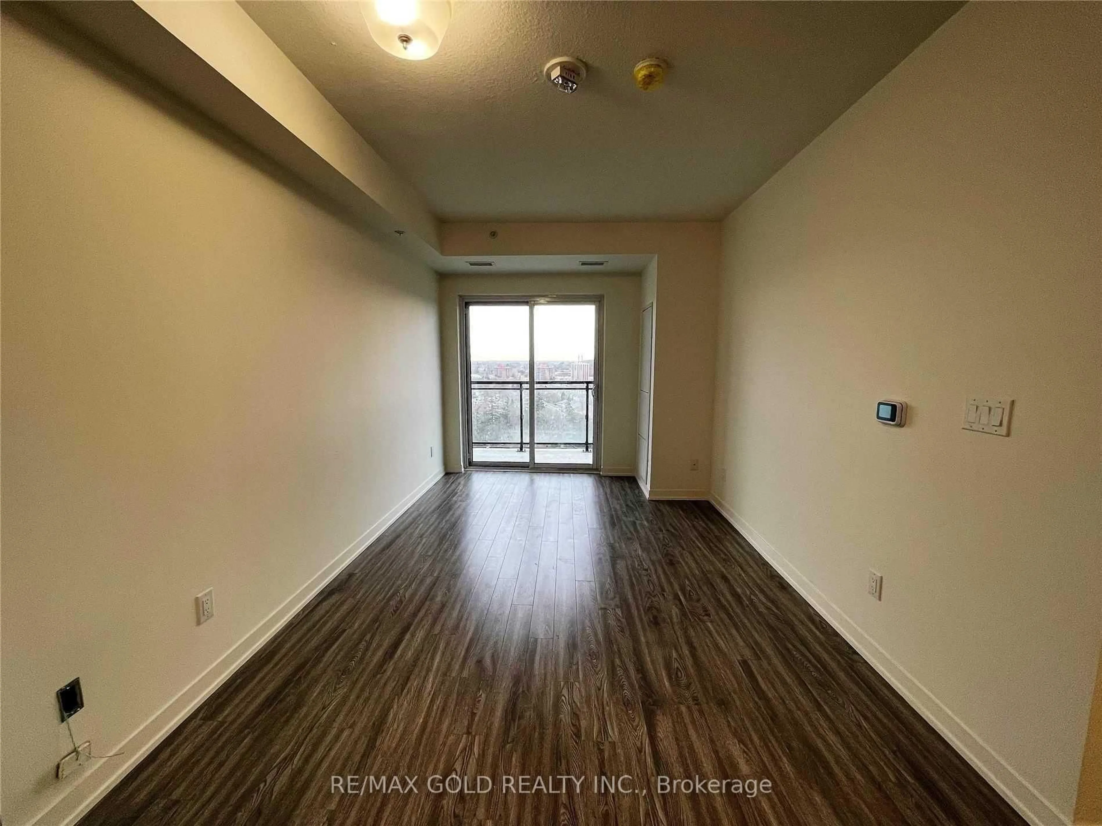 A pic of a room for 128 King St #1501, Waterloo Ontario N2J 0E9