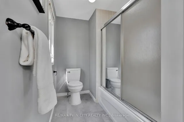 Additional property image - 51 Madeleine St