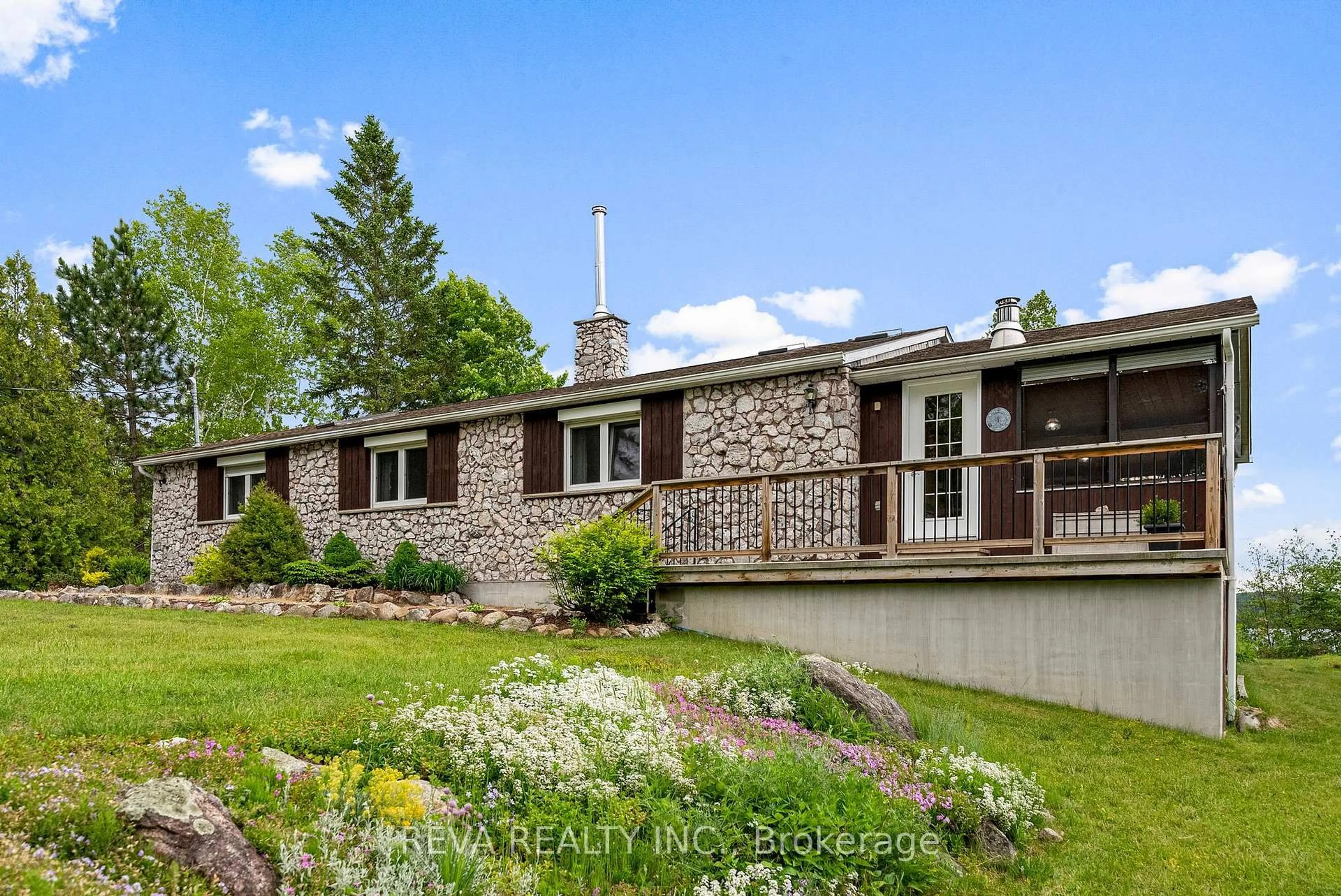 A pic from outside/outdoor area/front of a property/back of a property/a pic from drone, unknown for 146 McCahon Rd, Maynooth Ontario K0L 2S0