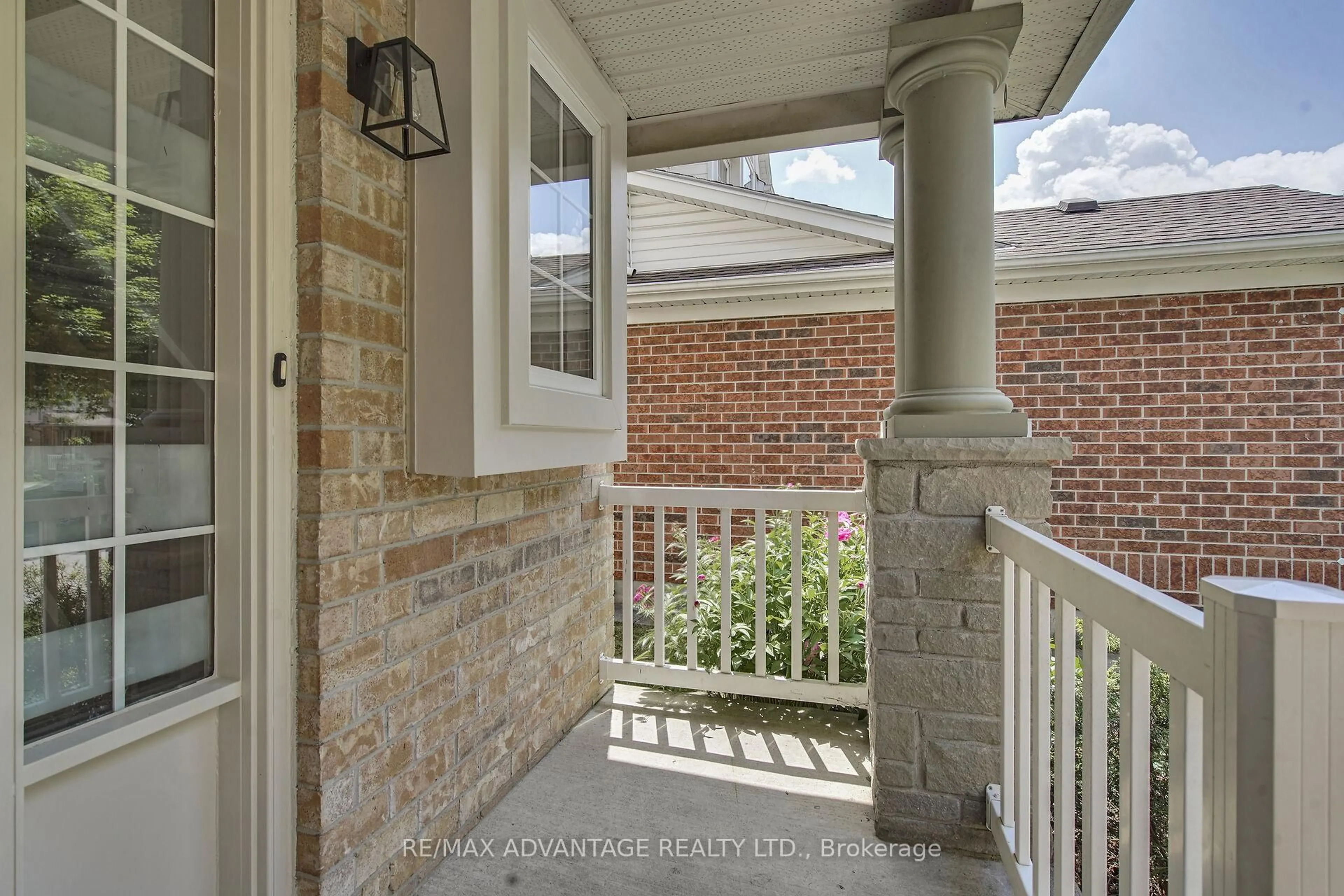 Unknown for 176 Rossmore Crt, London South Ontario N6C 6B9
