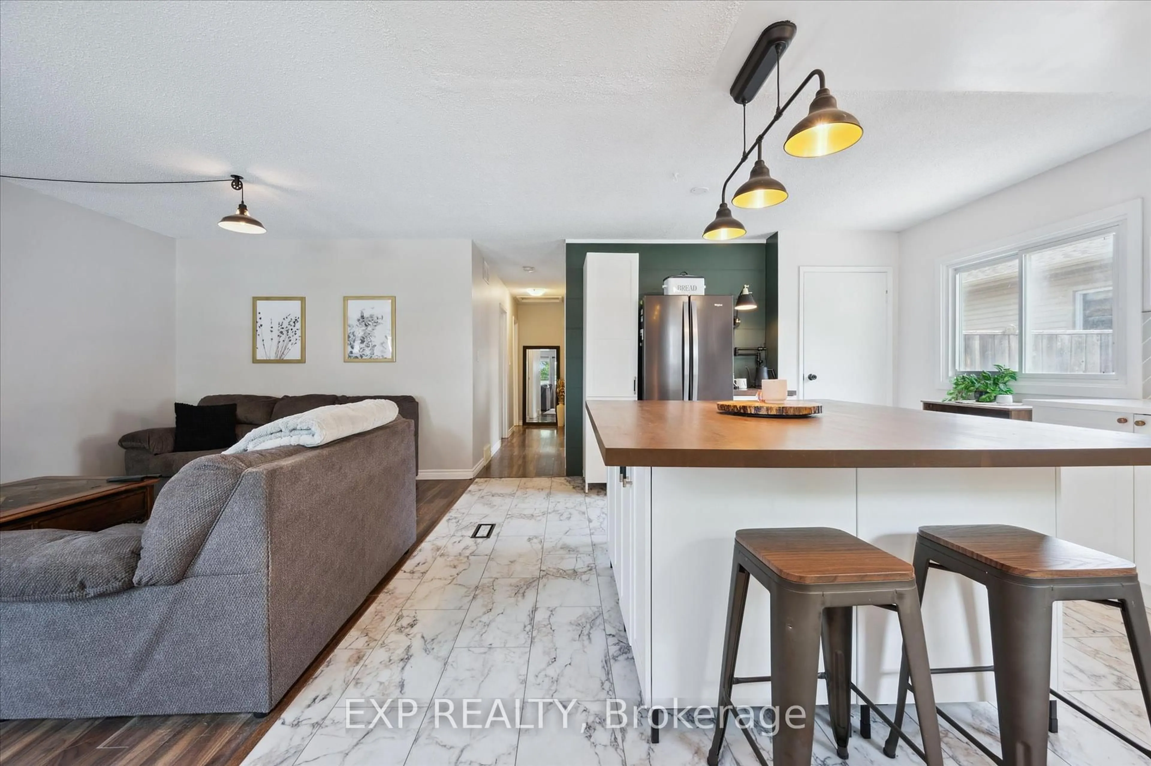 Open concept kitchen, unknown for 170 Natchez Rd, Kitchener Ontario N2B 3L2