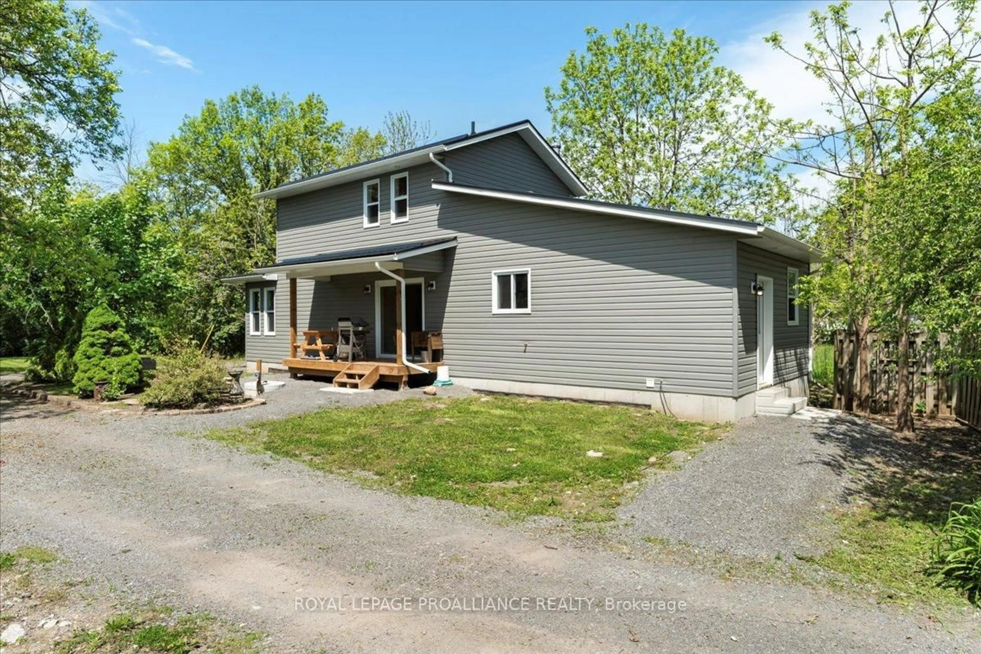 Unknown for 31 Ashe Cres, Belleville Ontario K8N 4Z4