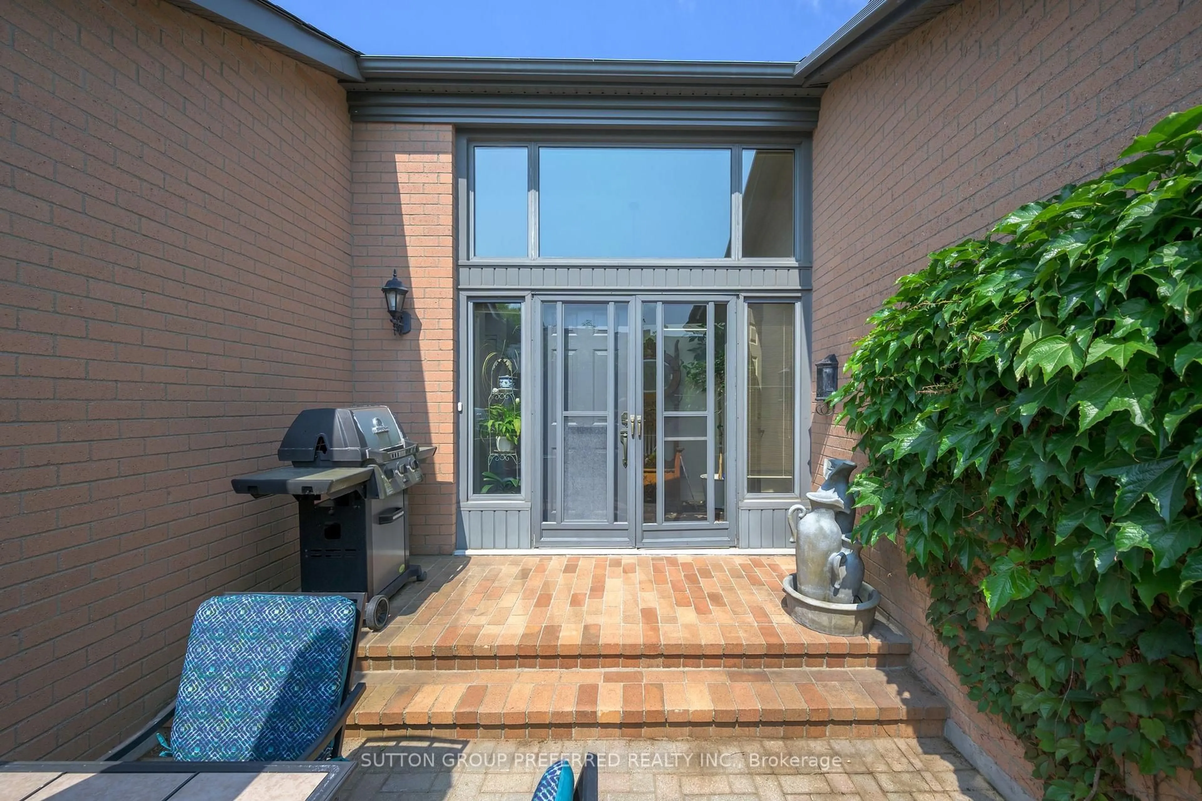 Patio, street for 50 Fiddlers Green Rd #51, London North Ontario N6H 4T4