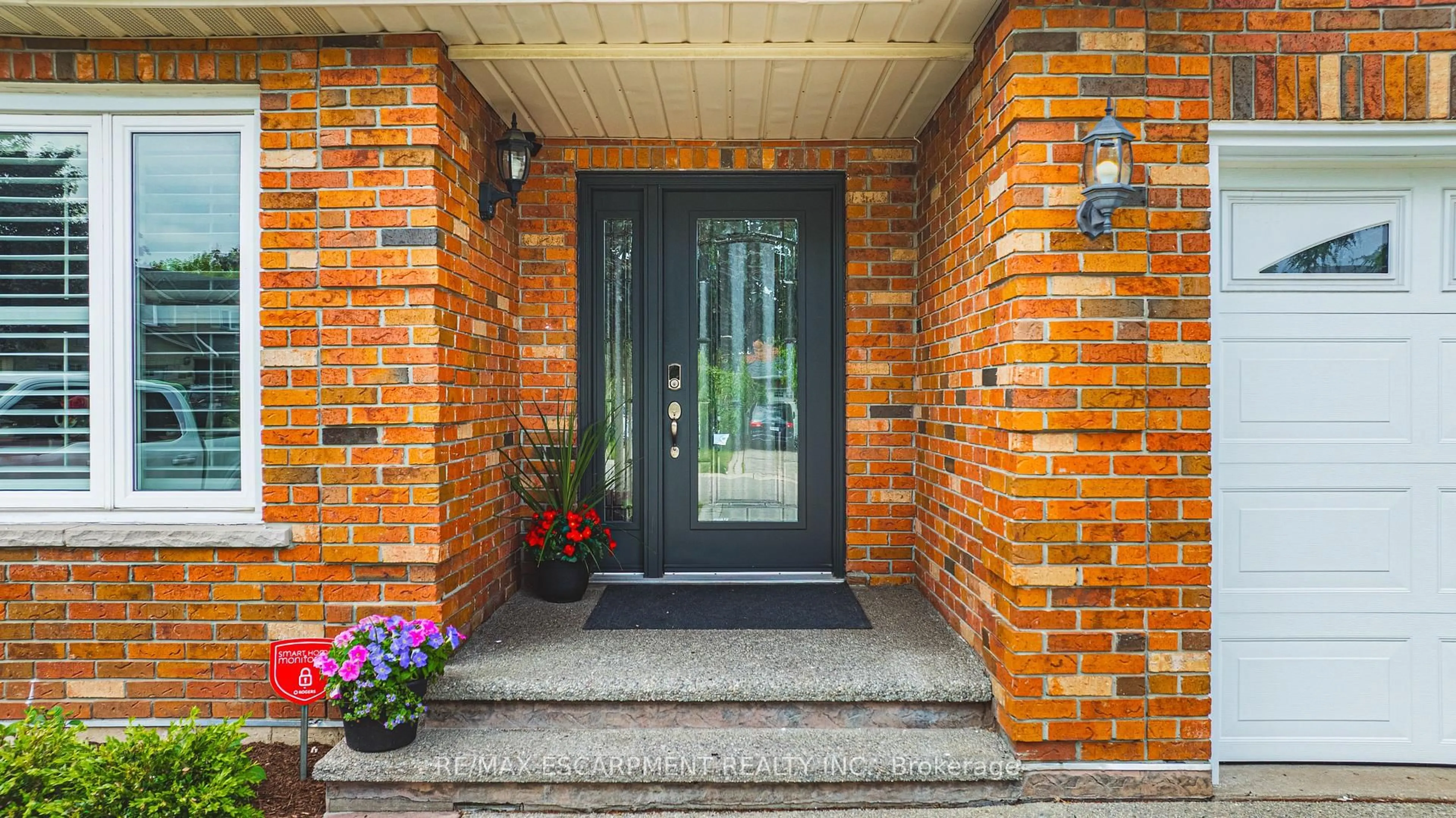 Home with brick exterior material, street for 2 Antoinette Crt, Hamilton Ontario L9B 2E7