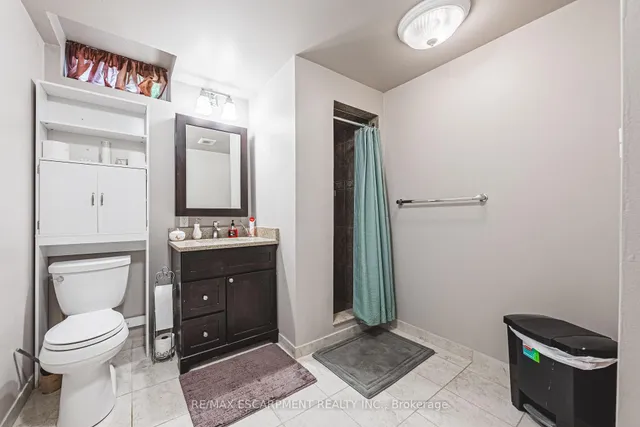 Additional property image - 2 Antoinette Crt