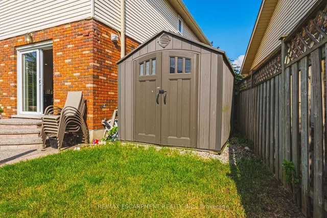 Additional property image - 2 Antoinette Crt