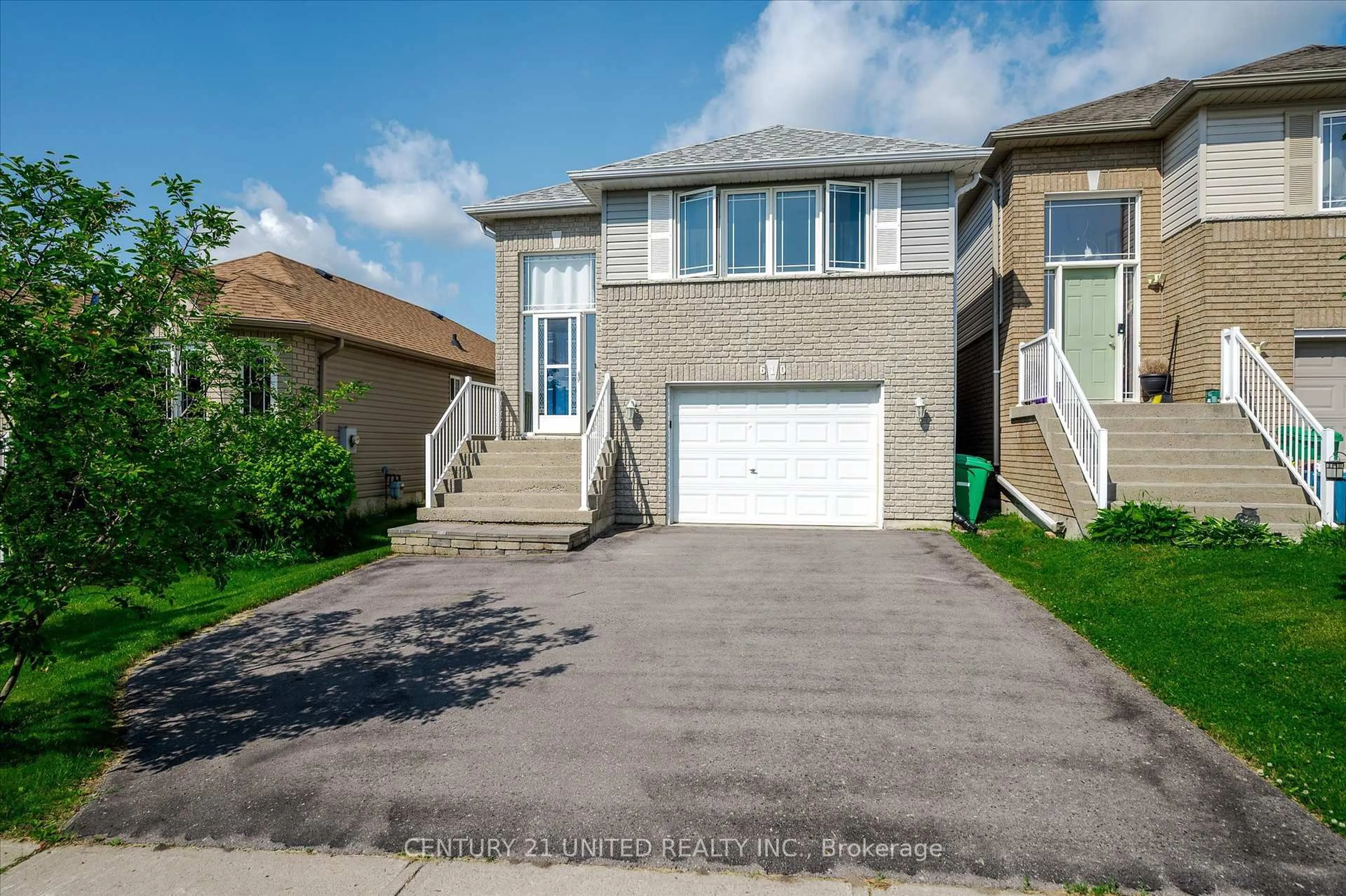 A pic from outside/outdoor area/front of a property/back of a property/a pic from drone, street for 610 Clancy Cres, Peterborough West Ontario K9K 2S2