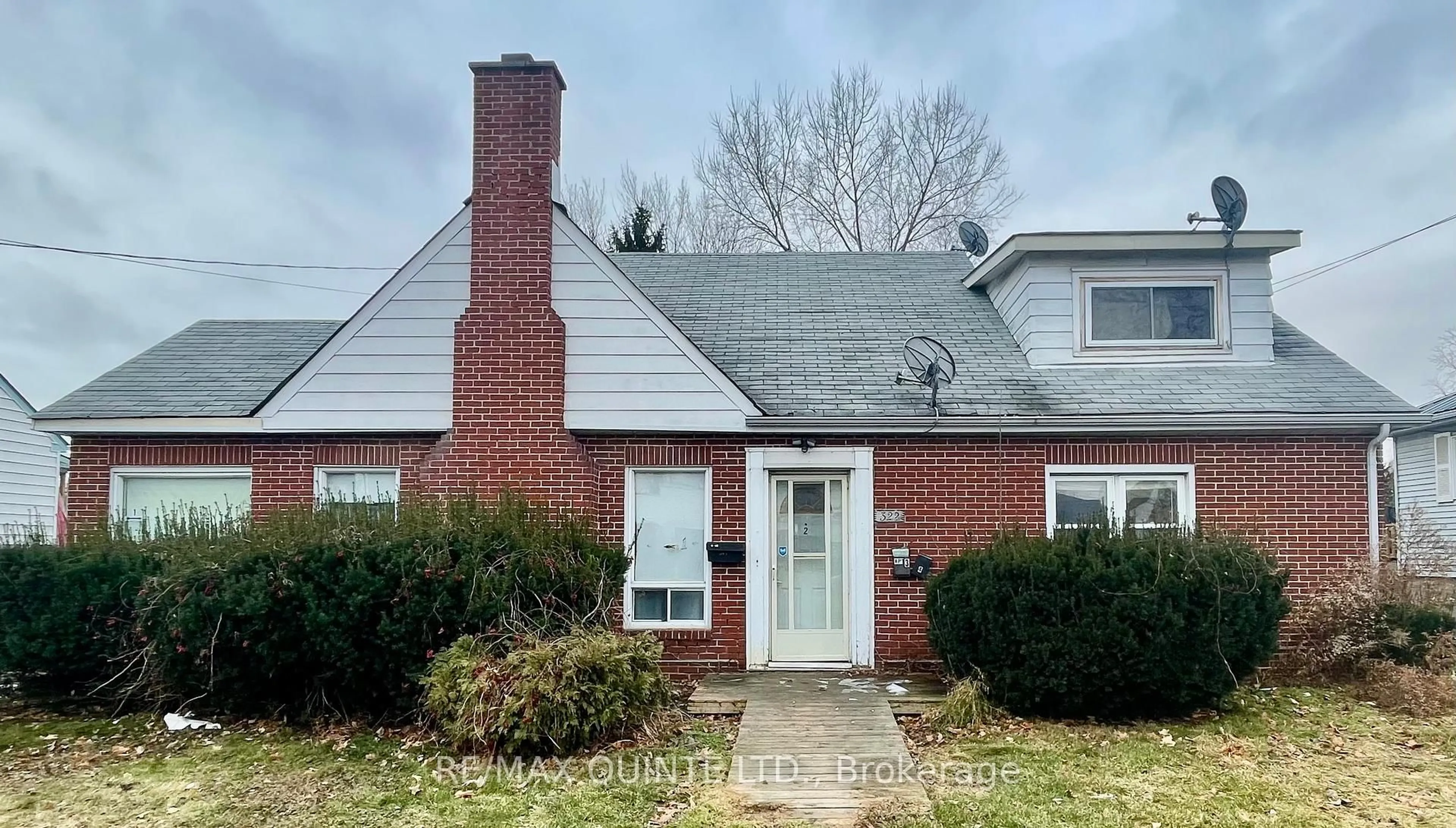 Home with brick exterior material, street for 322 Coleman St, Belleville Ontario K8P 3J2