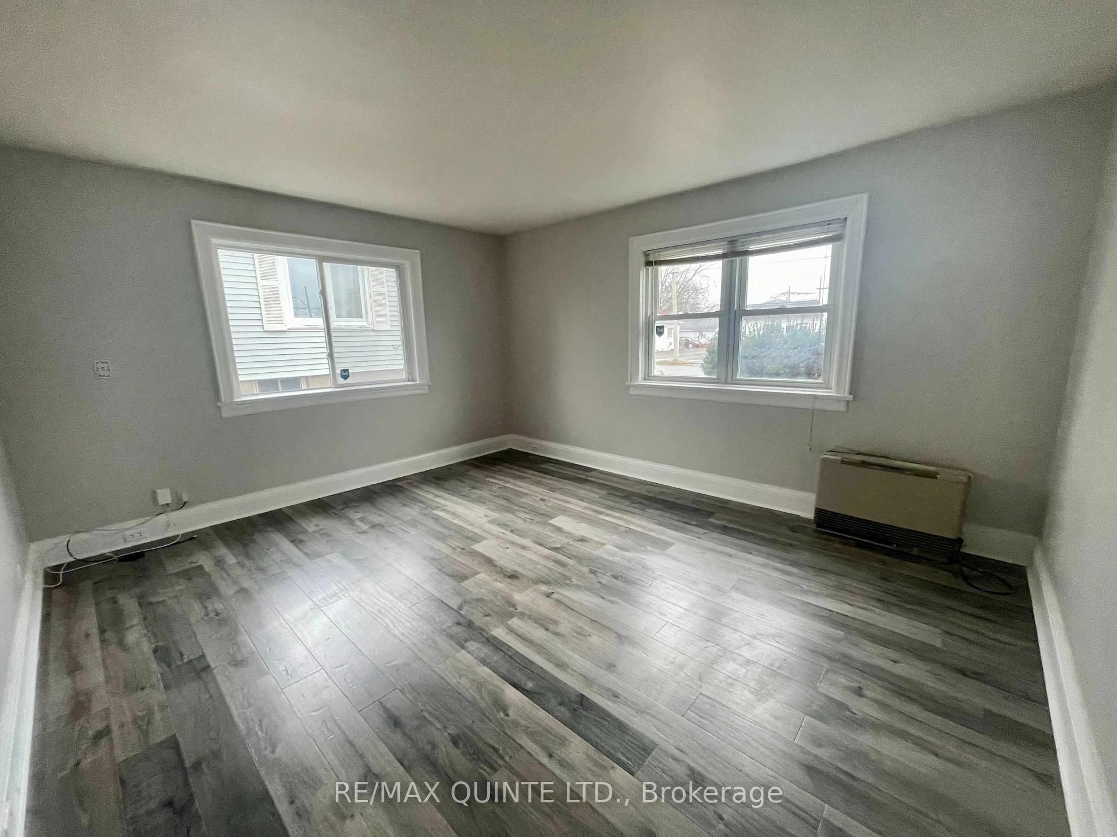 A pic of a room for 322 Coleman St, Belleville Ontario K8P 3J2