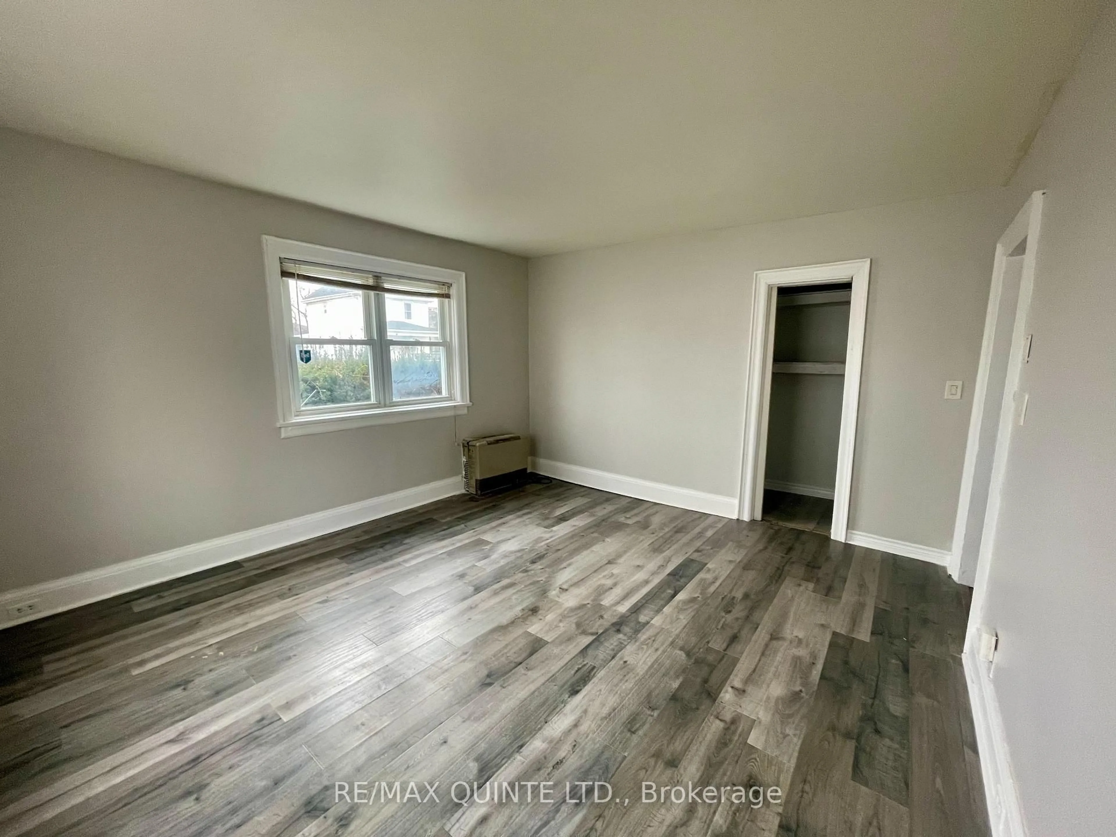 A pic of a room for 322 Coleman St, Belleville Ontario K8P 3J2