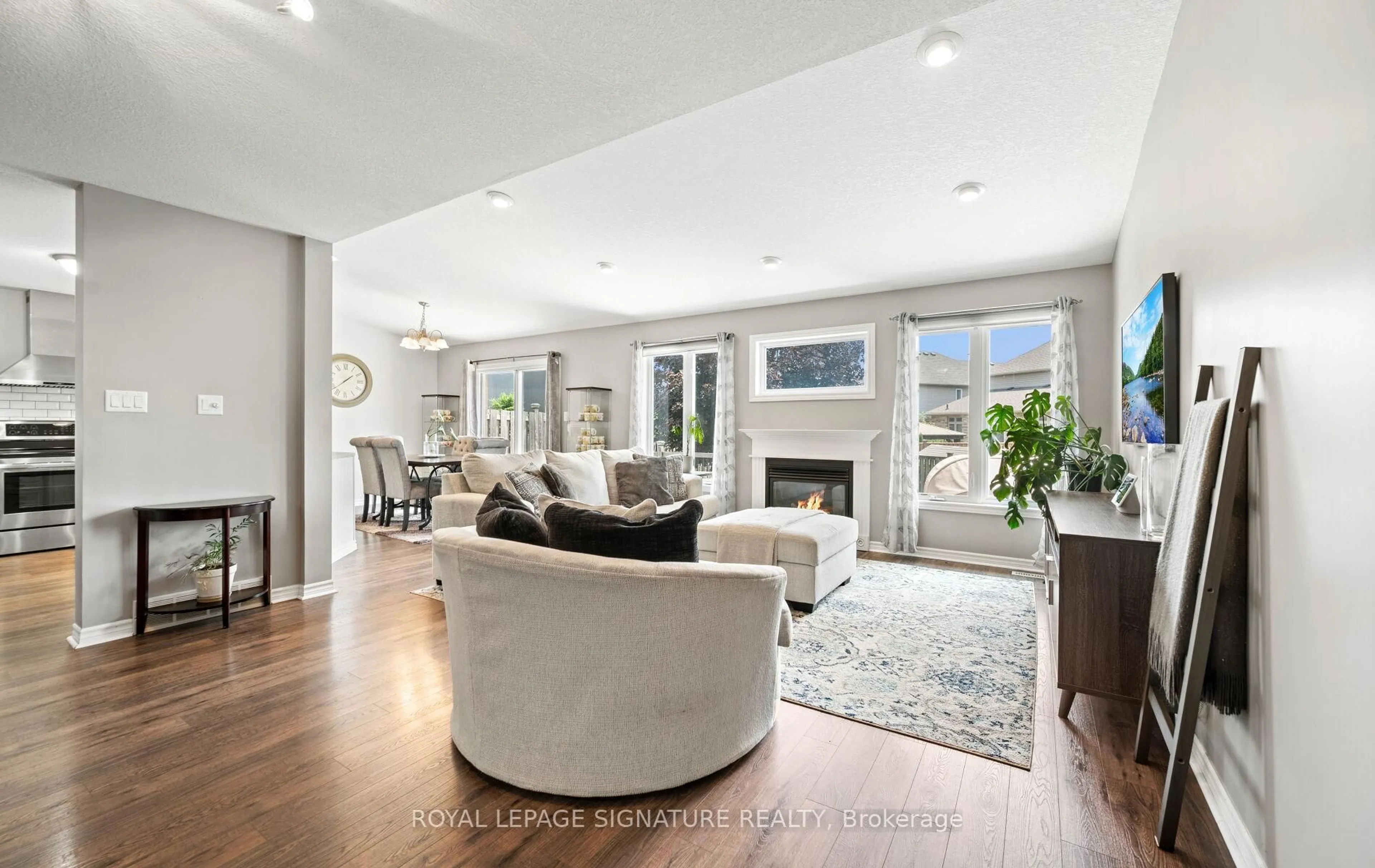 Living room with furniture, unknown for 2964 Paulkane Chse, London South Ontario N6L 0A7