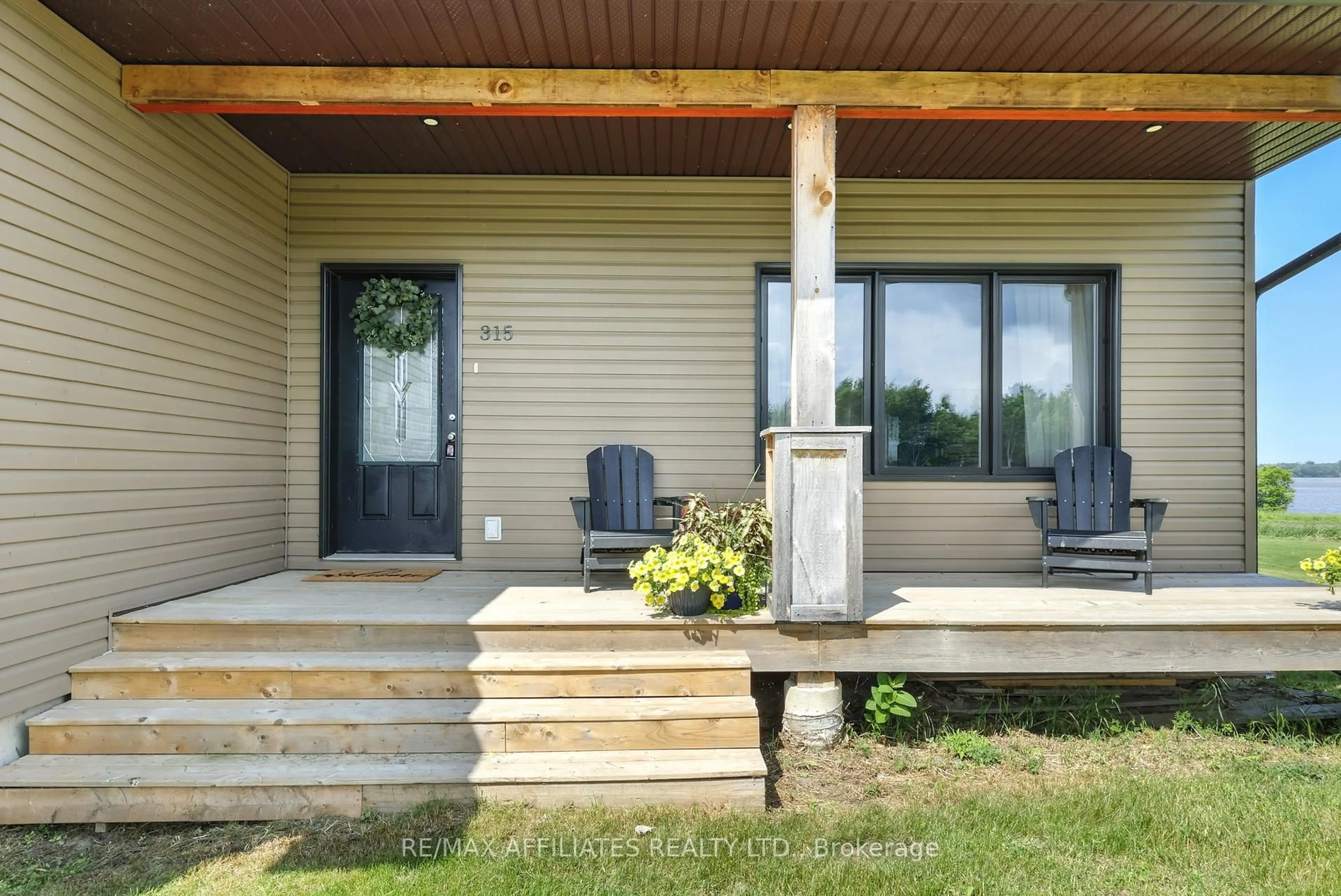Patio, unknown for 315 Gemmell Rd, Merrickville-Wolford Ontario K0G 1G0