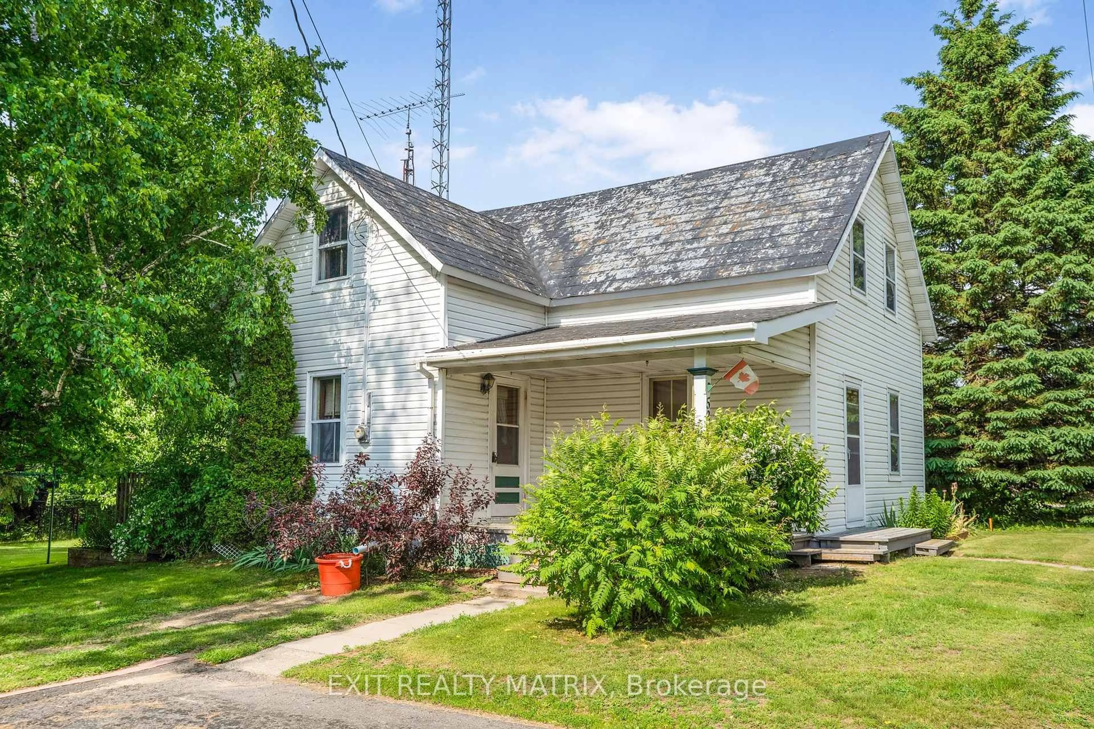 A pic from outside/outdoor area/front of a property/back of a property/a pic from drone, street for 5203 County Rd 10 Rd, The Nation Ontario K0B 1G0