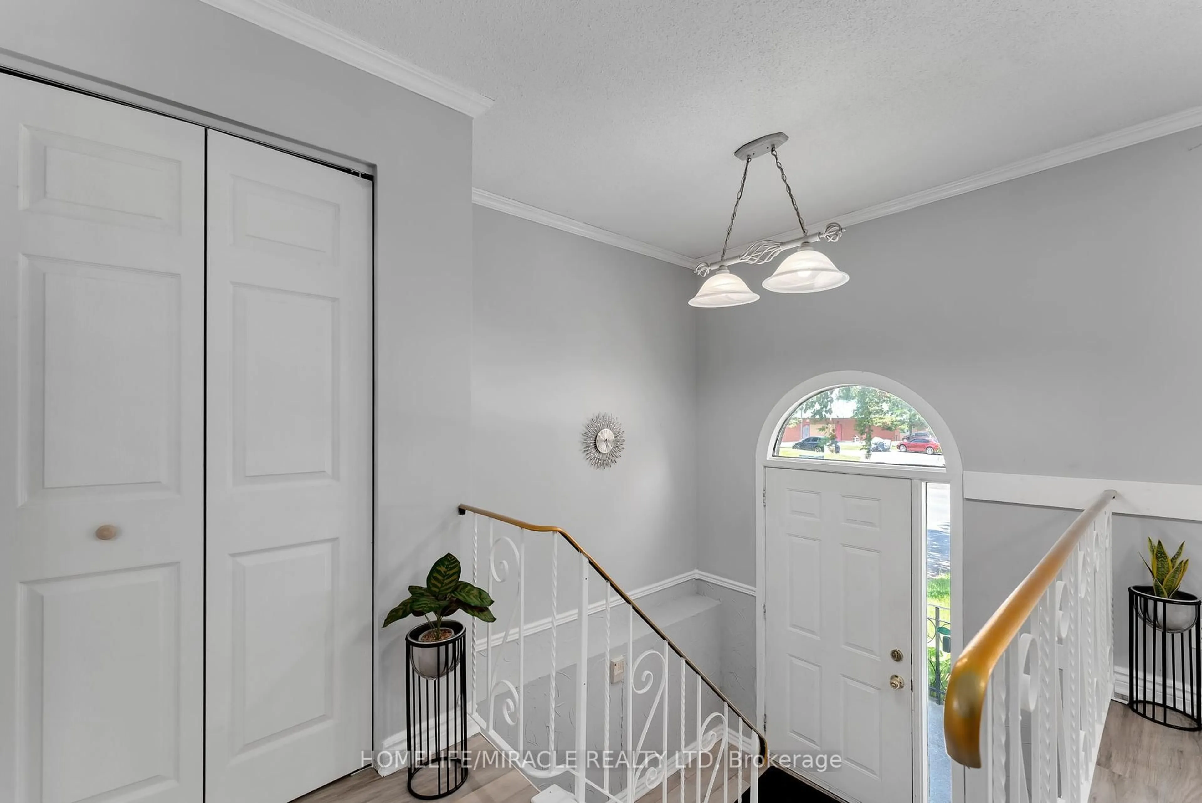 Indoor entryway for 759 Ridley Dr, Kingston Ontario K7P 2A5
