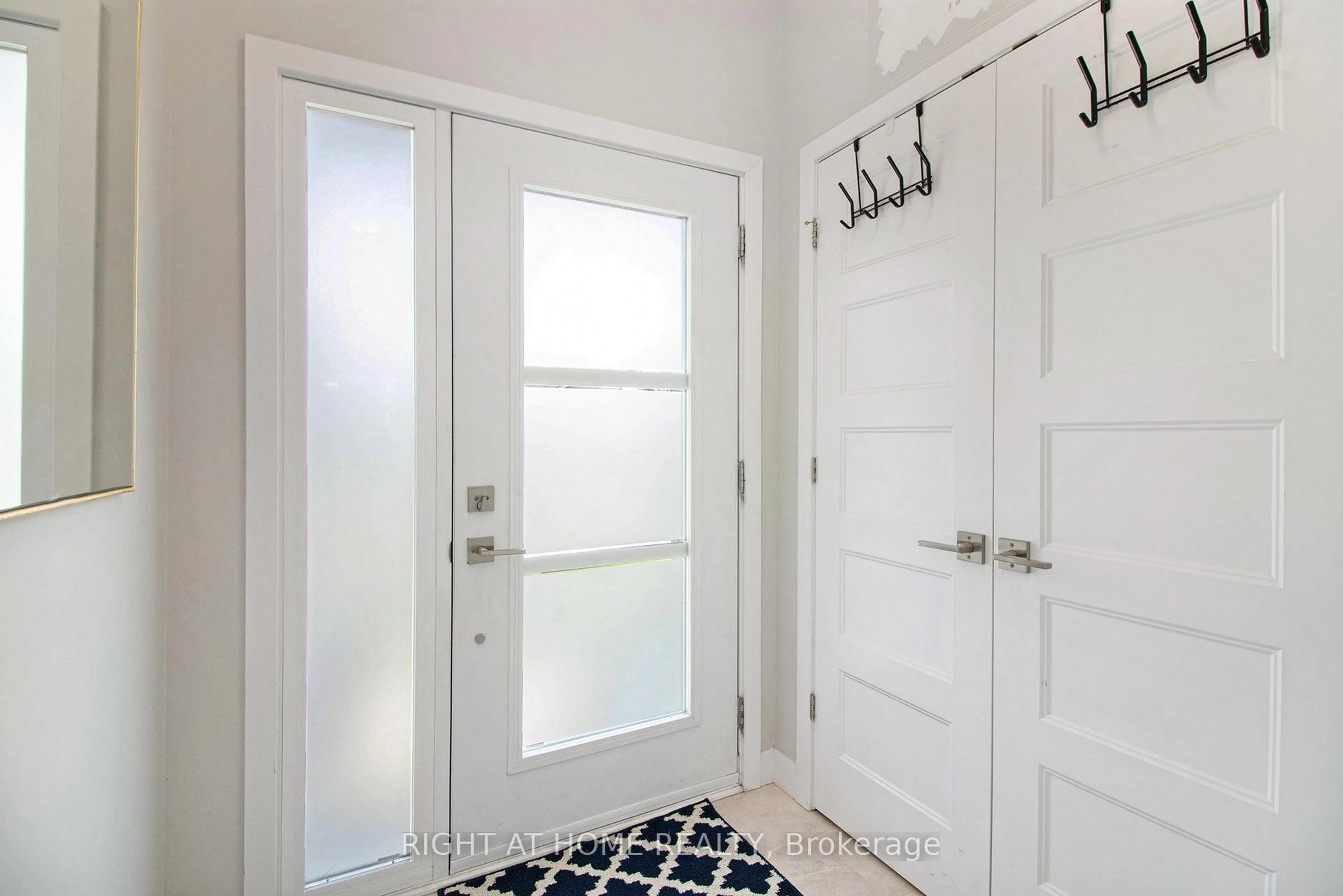 Indoor entryway for 3 Flagstone Private Lane #A, North Stormont Ontario K0A 1R0