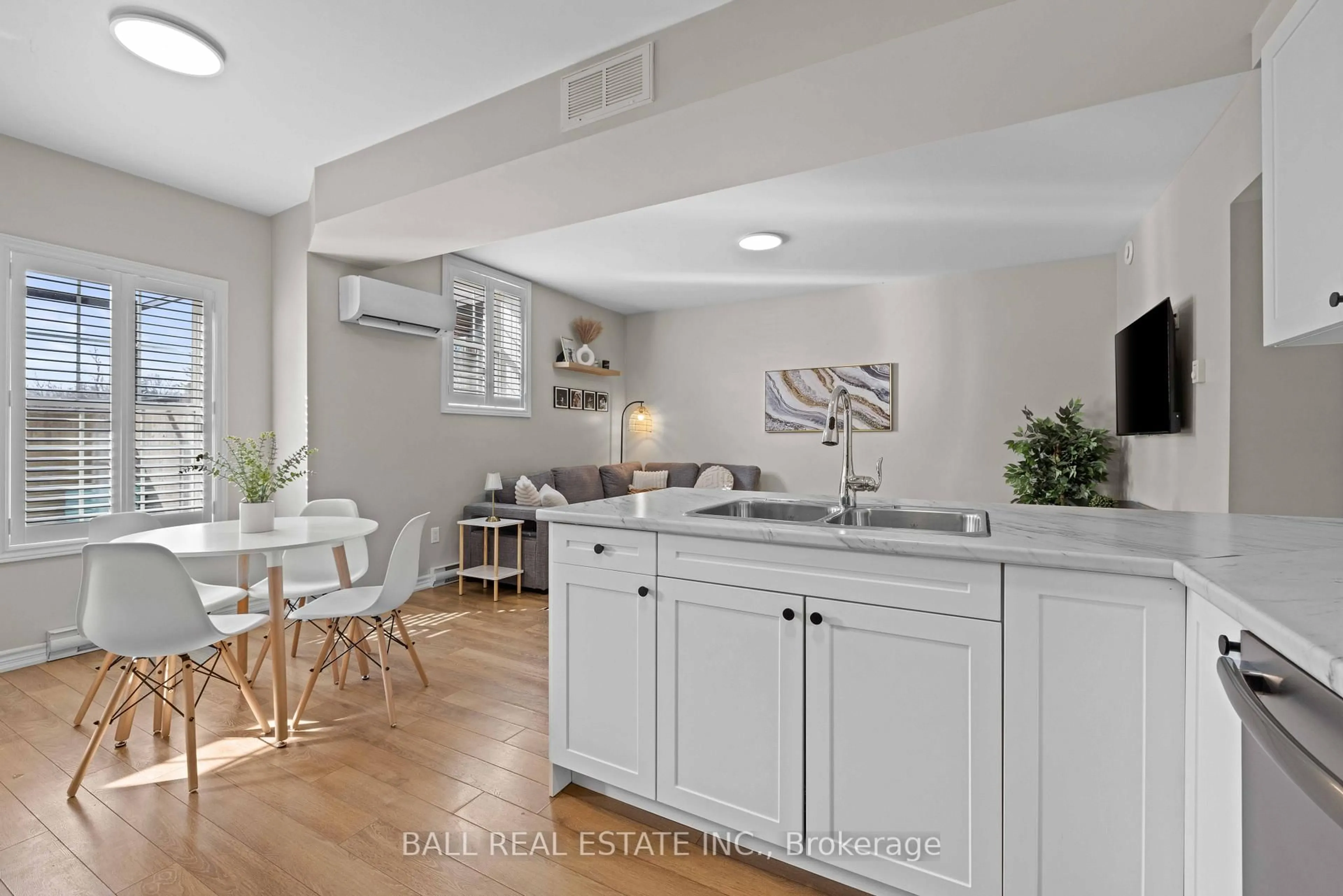 Open concept kitchen, unknown for 430 Lonsberry Dr ##103, Cobourg Ontario K9A 0K4