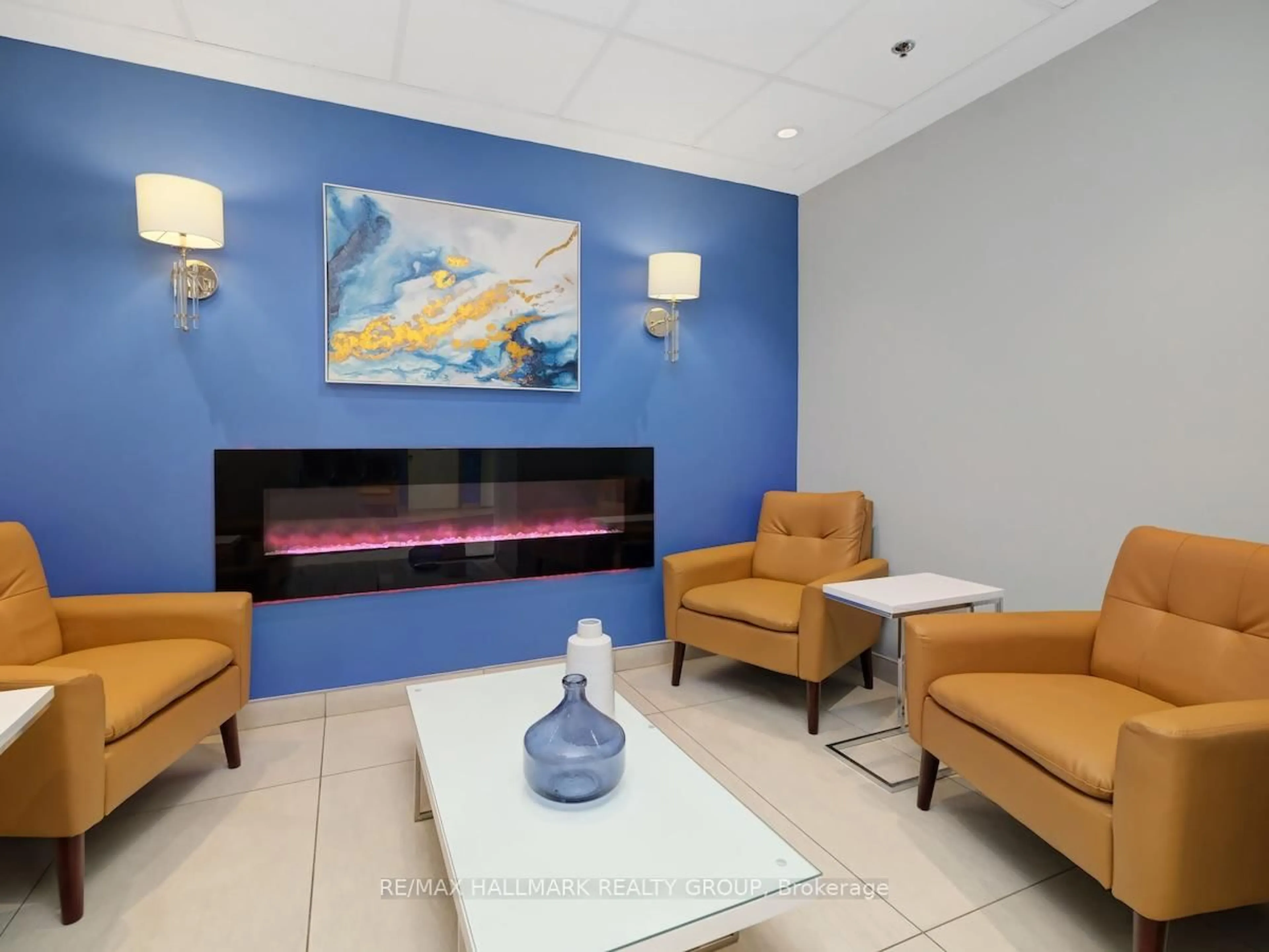 Lobby for 158A McArthur Ave #1005, Ottawa Ontario K1L 8E7