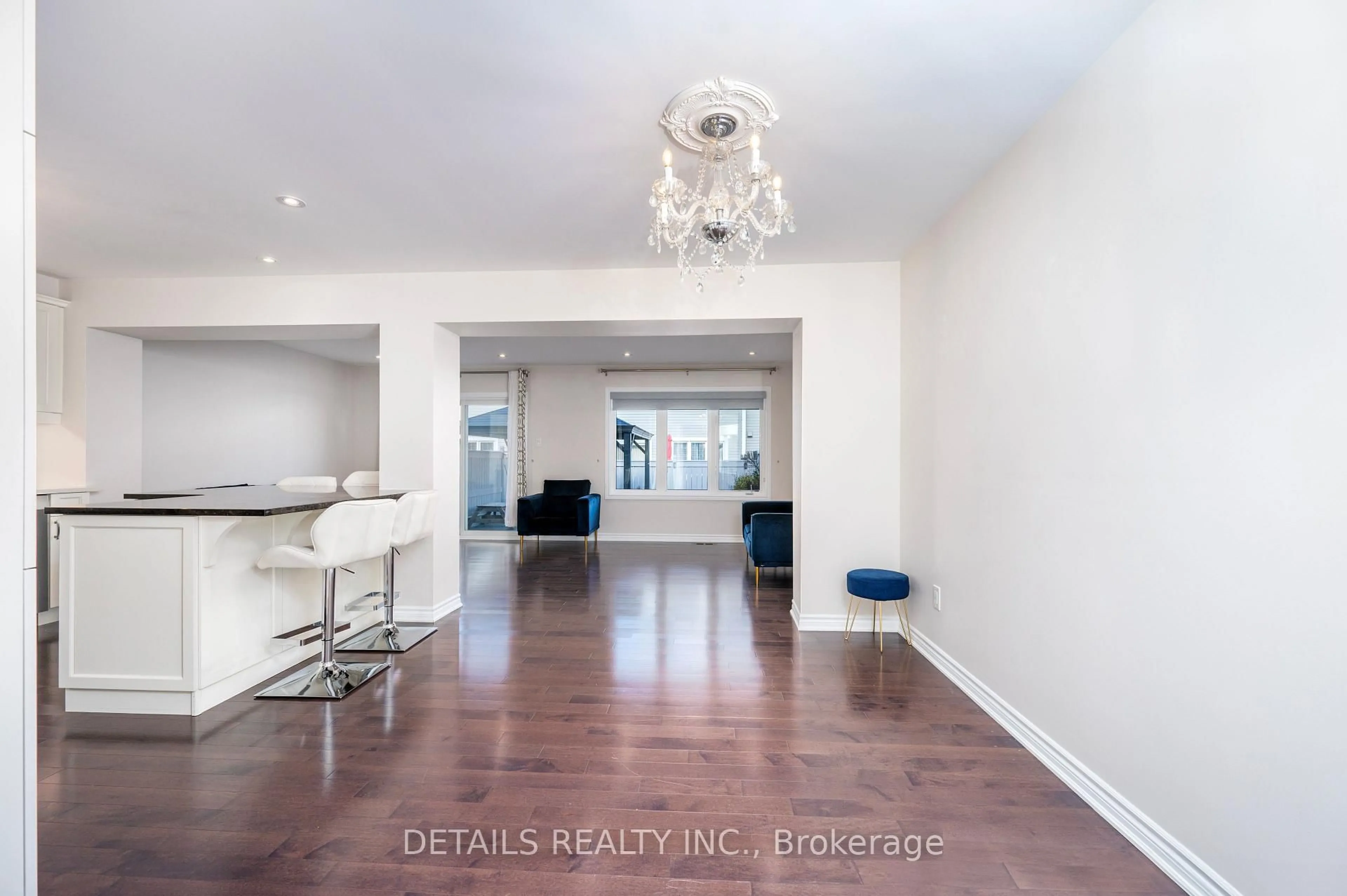Unknown for 434 White Arctic Ave, Ottawa Ontario K2J 5Y9