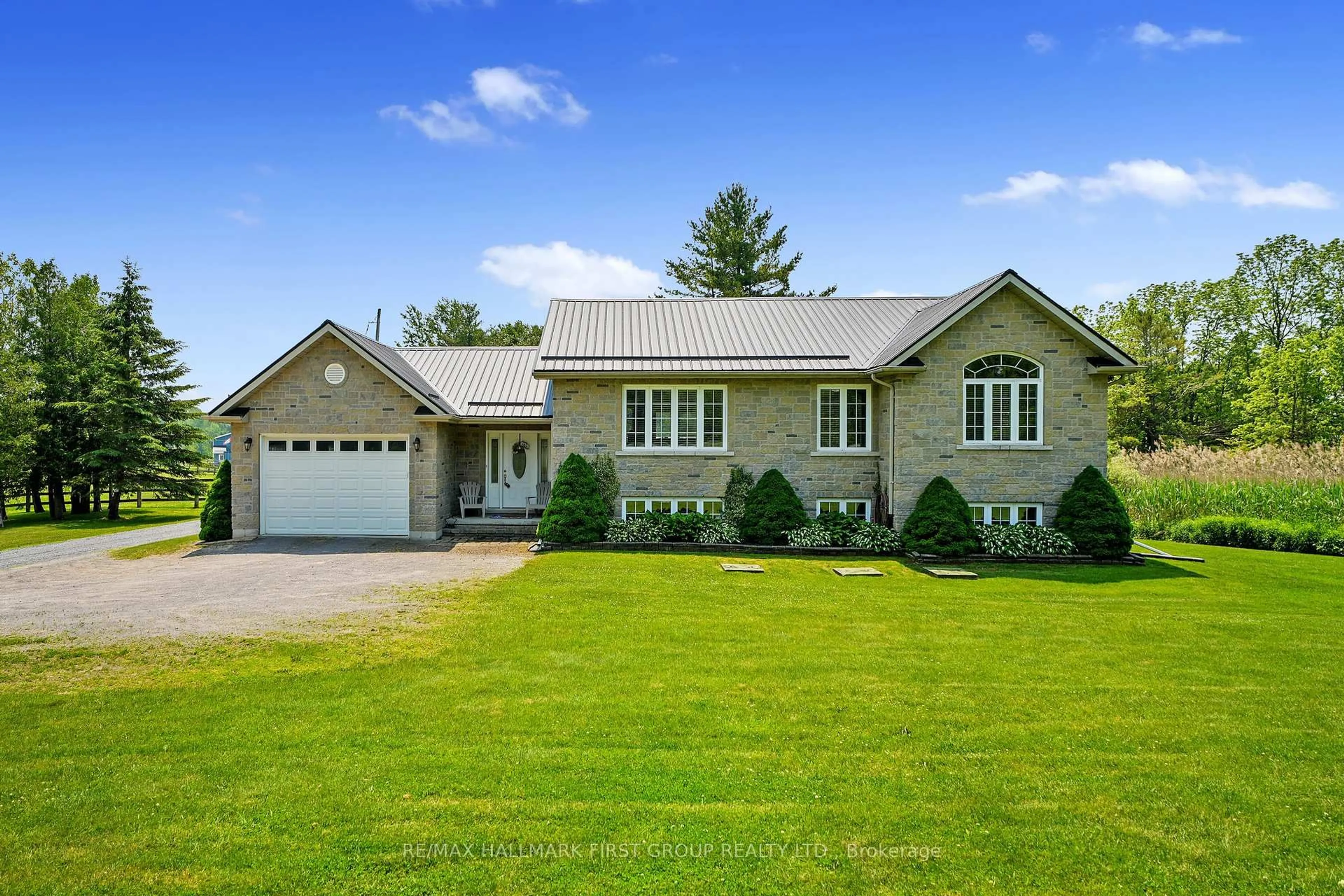 Home with vinyl exterior material, unknown for 13715 County 2 Rd, Cramahe Ontario K0K 1S0