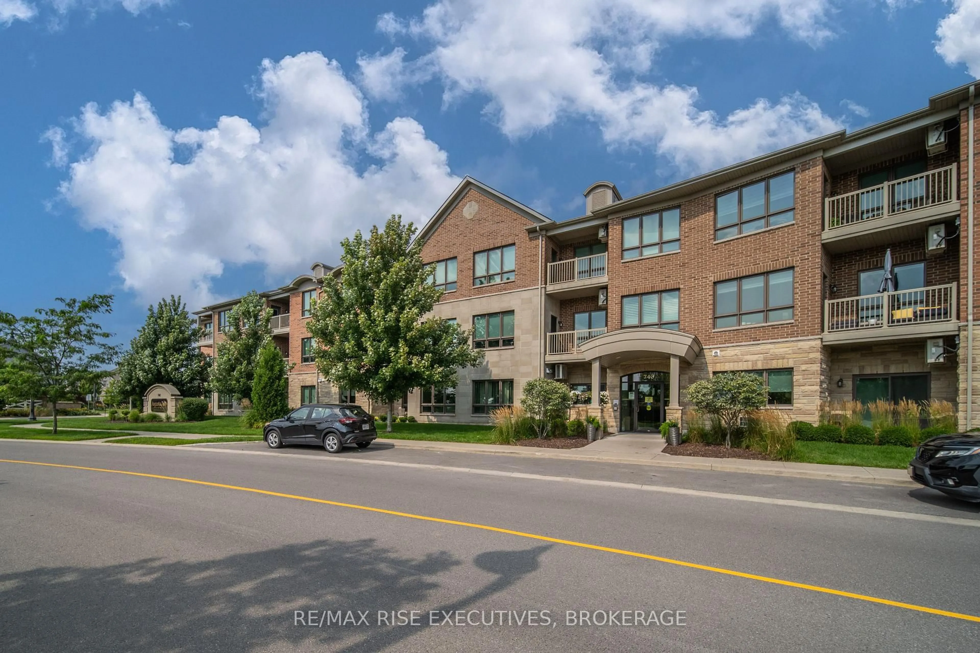 A pic from outside/outdoor area/front of a property/back of a property/a pic from drone, unknown for 740 AUGUSTA Dr #310, Kingston Ontario K7P 0R5