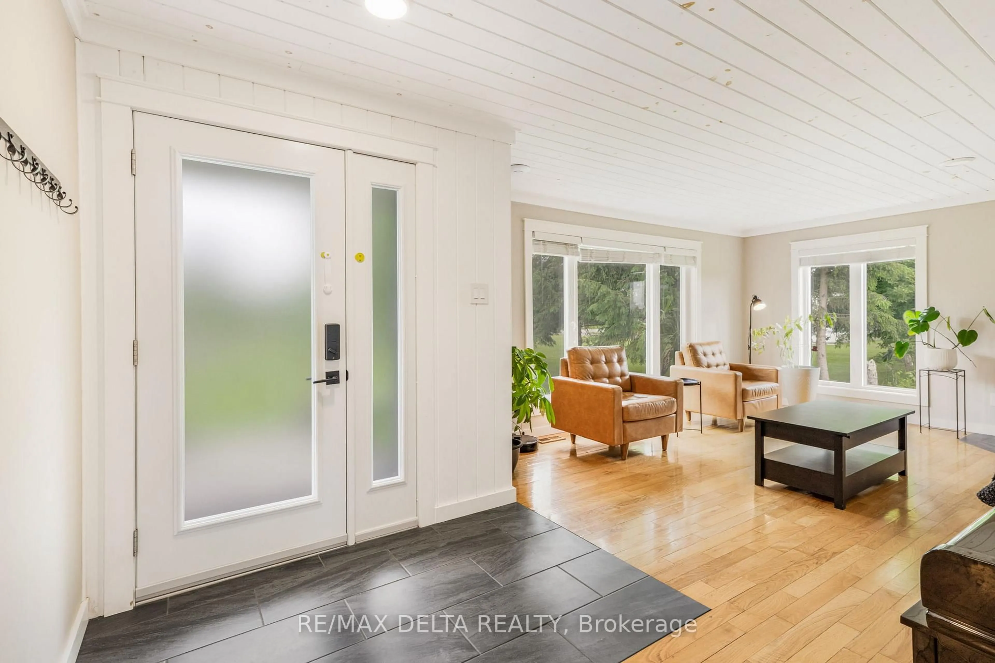 Indoor entryway for 12271 County Rd 5 Rd, North Dundas Ontario K0C 2H0
