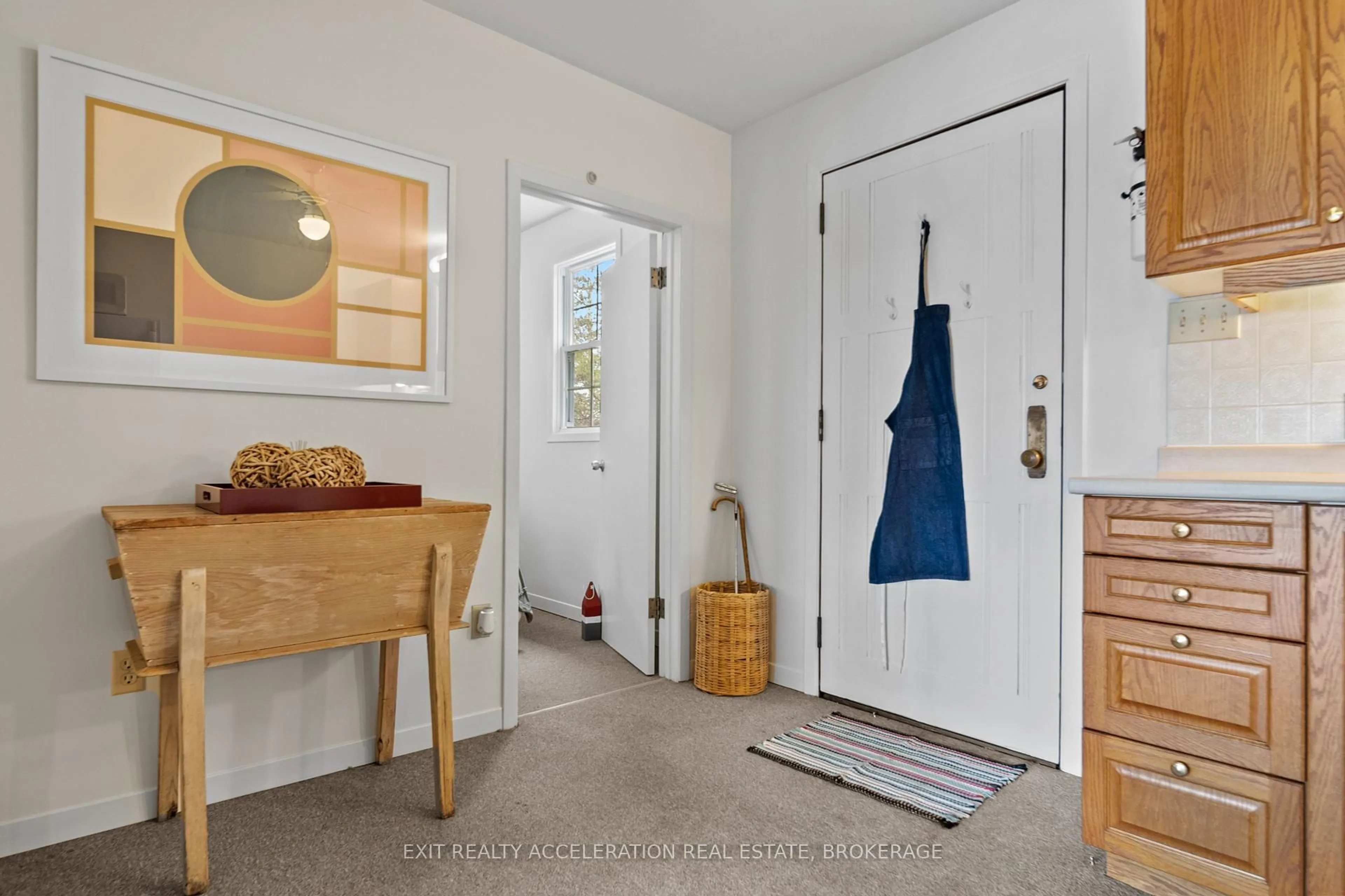 Indoor entryway for 4715 County Rd 9, Napanee Ontario K7R 3K8
