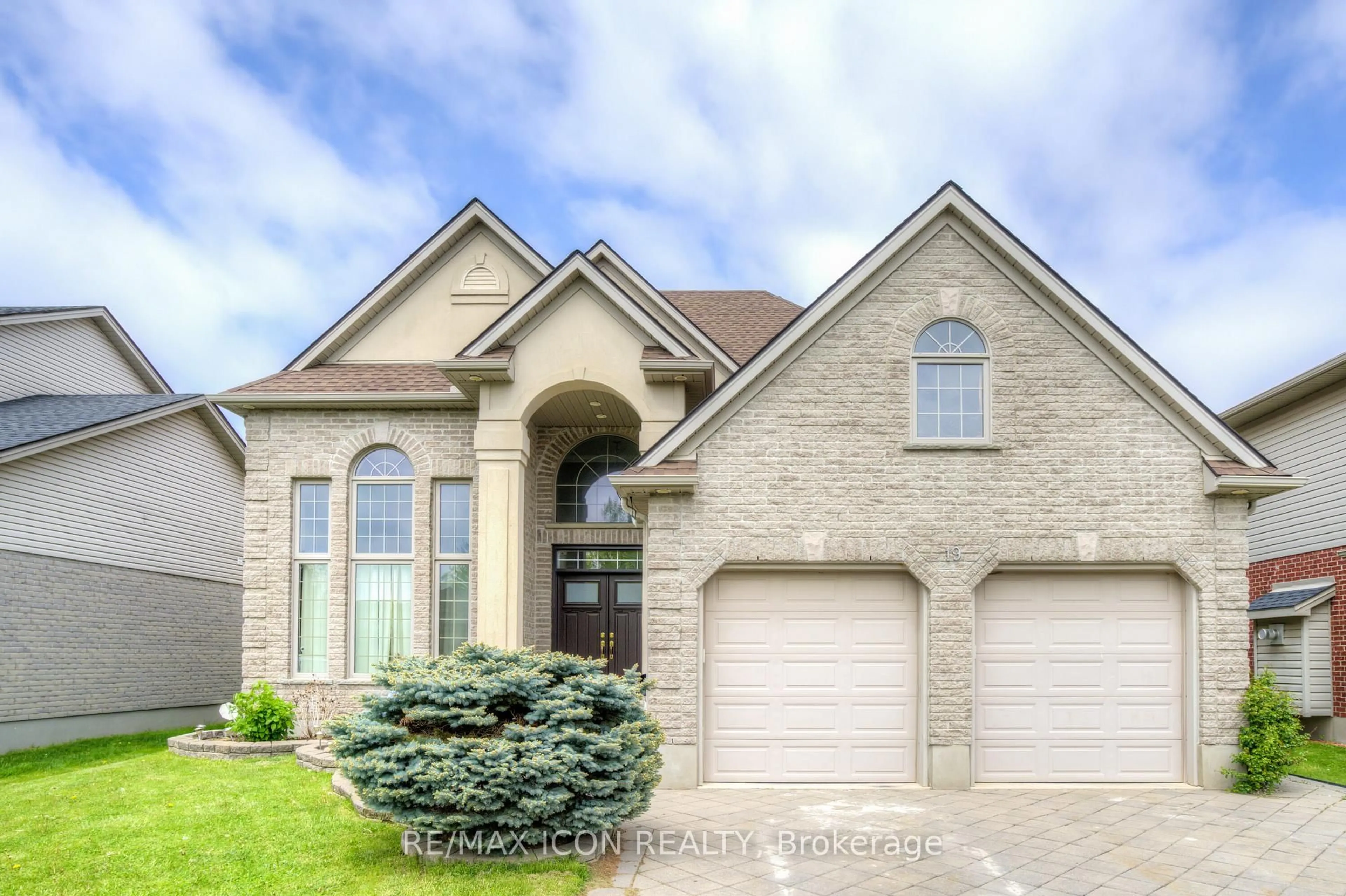 Home with brick exterior material, street for 19 Redtail Crt, St. Thomas Ontario N5R 6L6