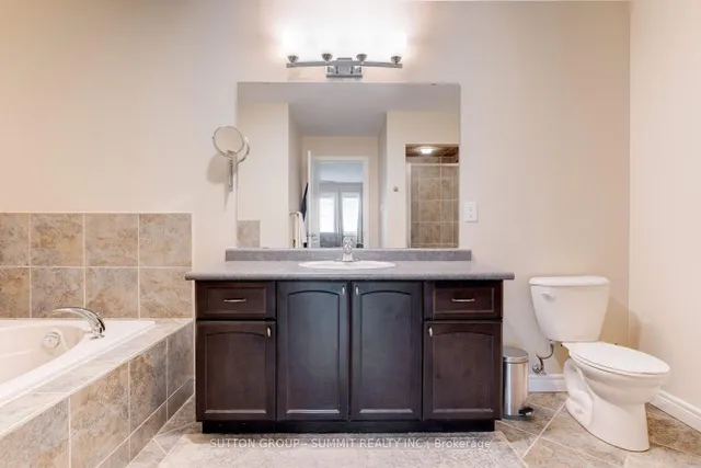 Additional property image - 441 Stonehenge Dr Unit 27