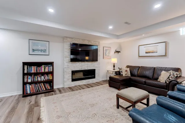 Additional property image - 441 Stonehenge Dr Unit 27
