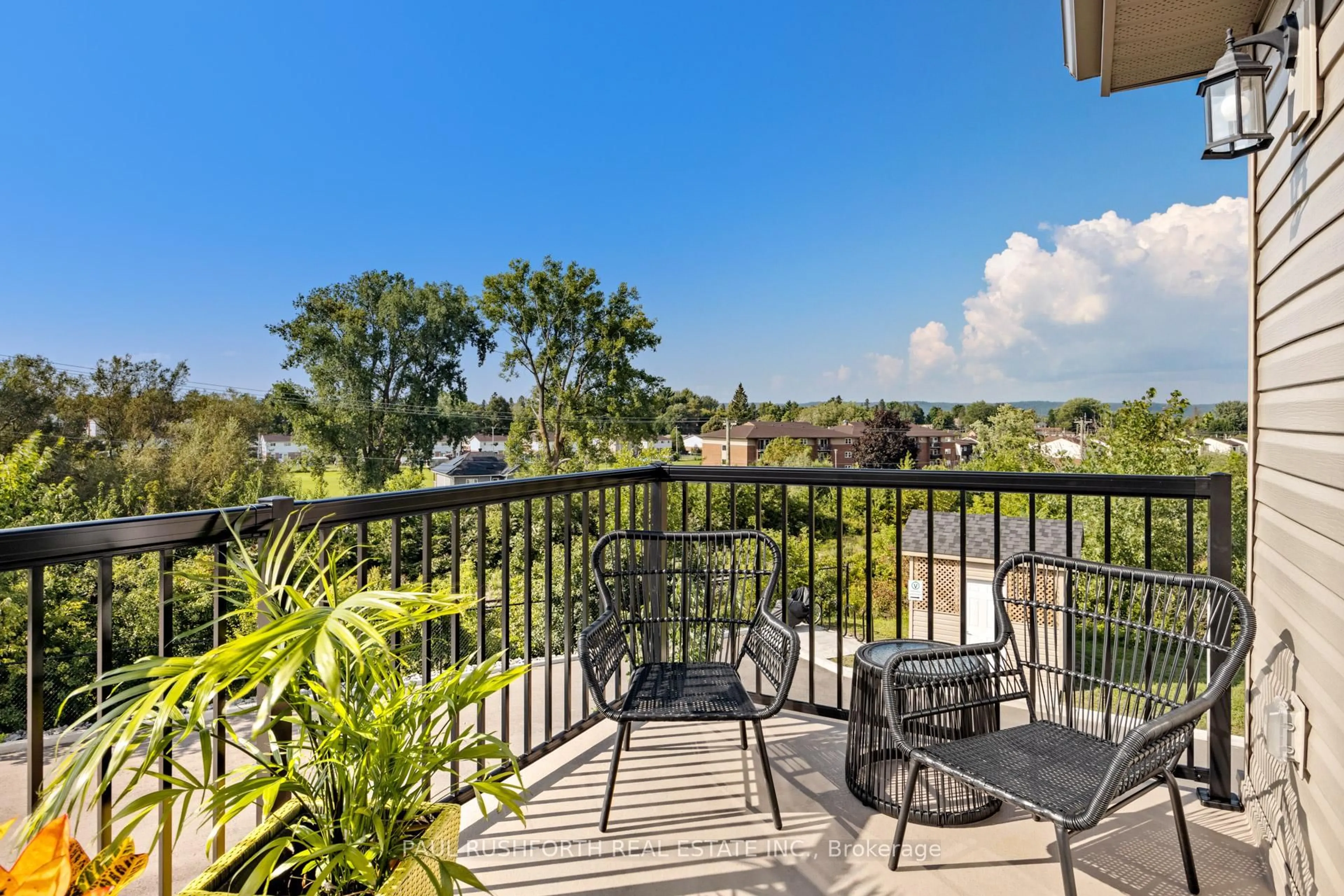 Patio, water/lake/river/ocean view for 330 Montee Outaouais St #406, Clarence-Rockland Ontario K4K 1G2