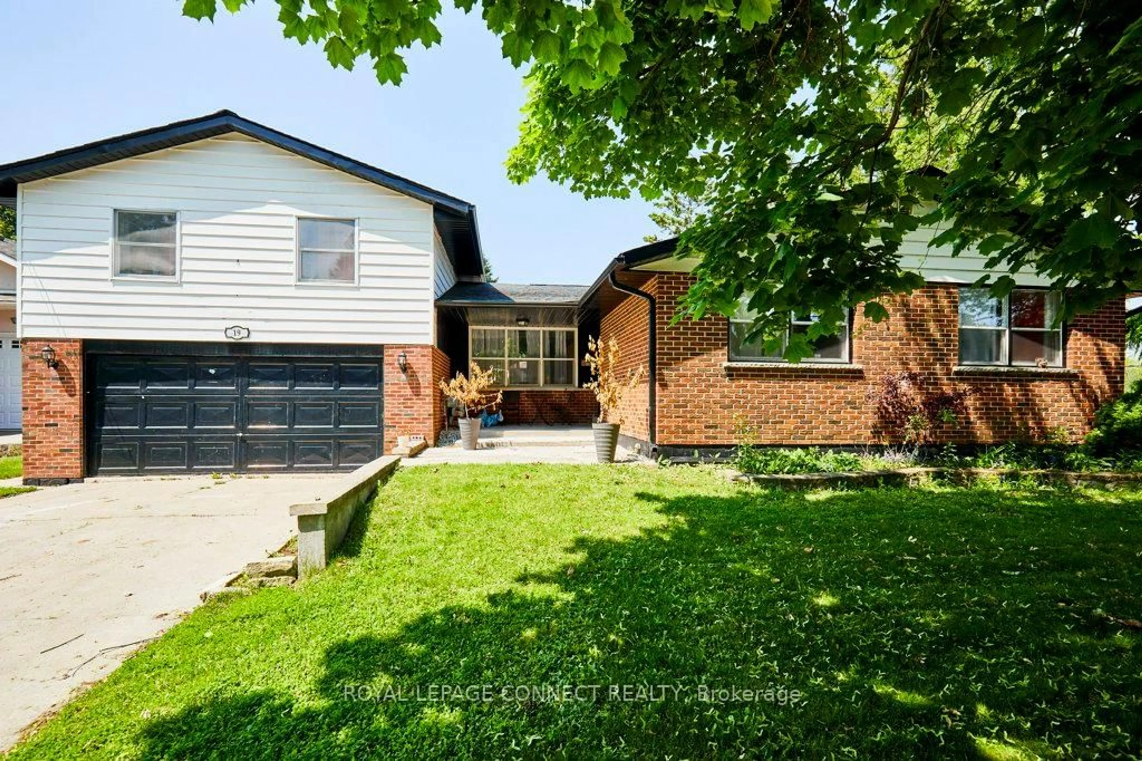 Home with brick exterior material, street for 19 Coverdale Ave, Cobourg Ontario K9A 4H5