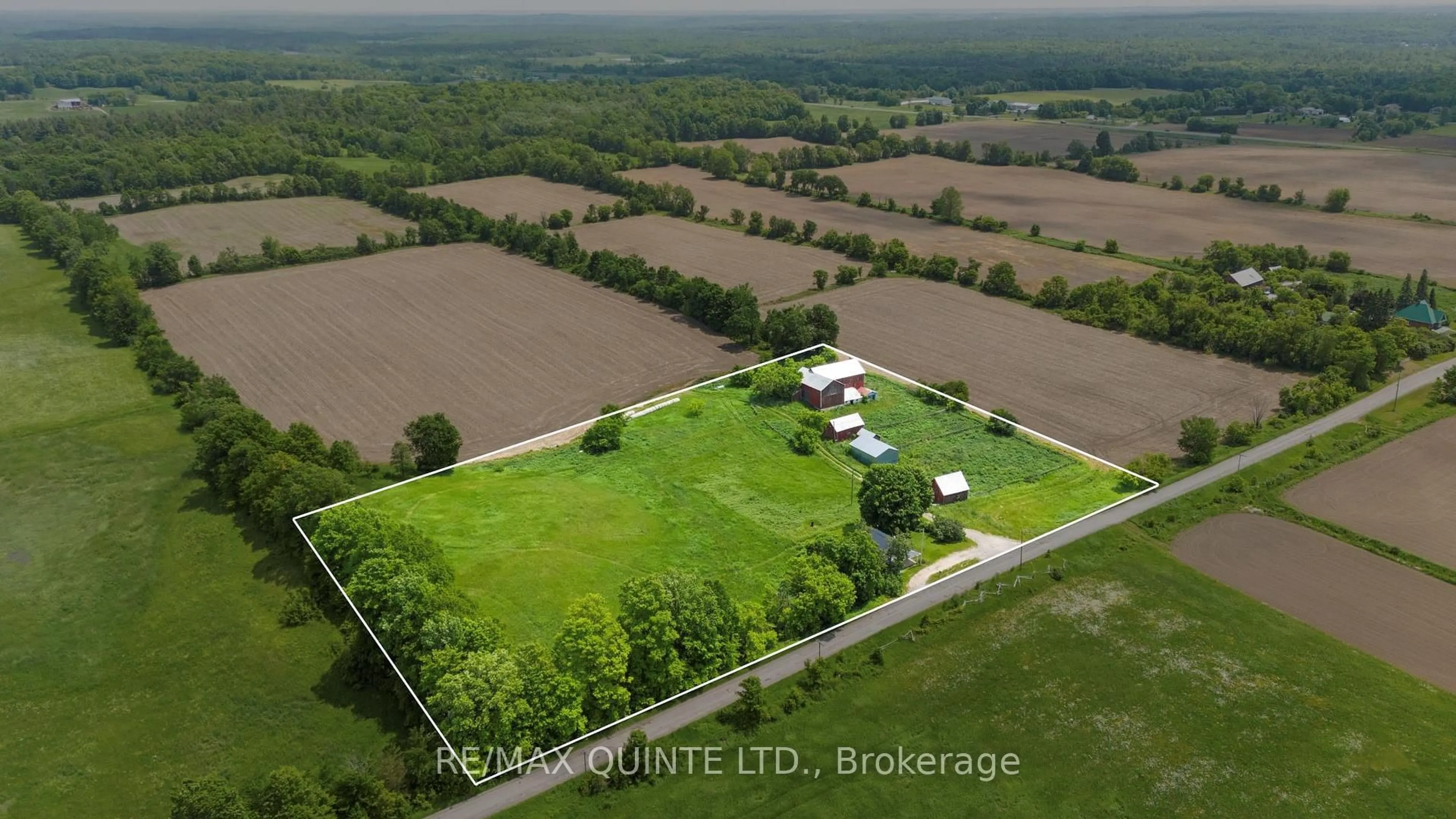 A pic from outside/outdoor area/front of a property/back of a property/a pic from drone, building for 166 Pigden Rd, Madoc Ontario K0K 2K0