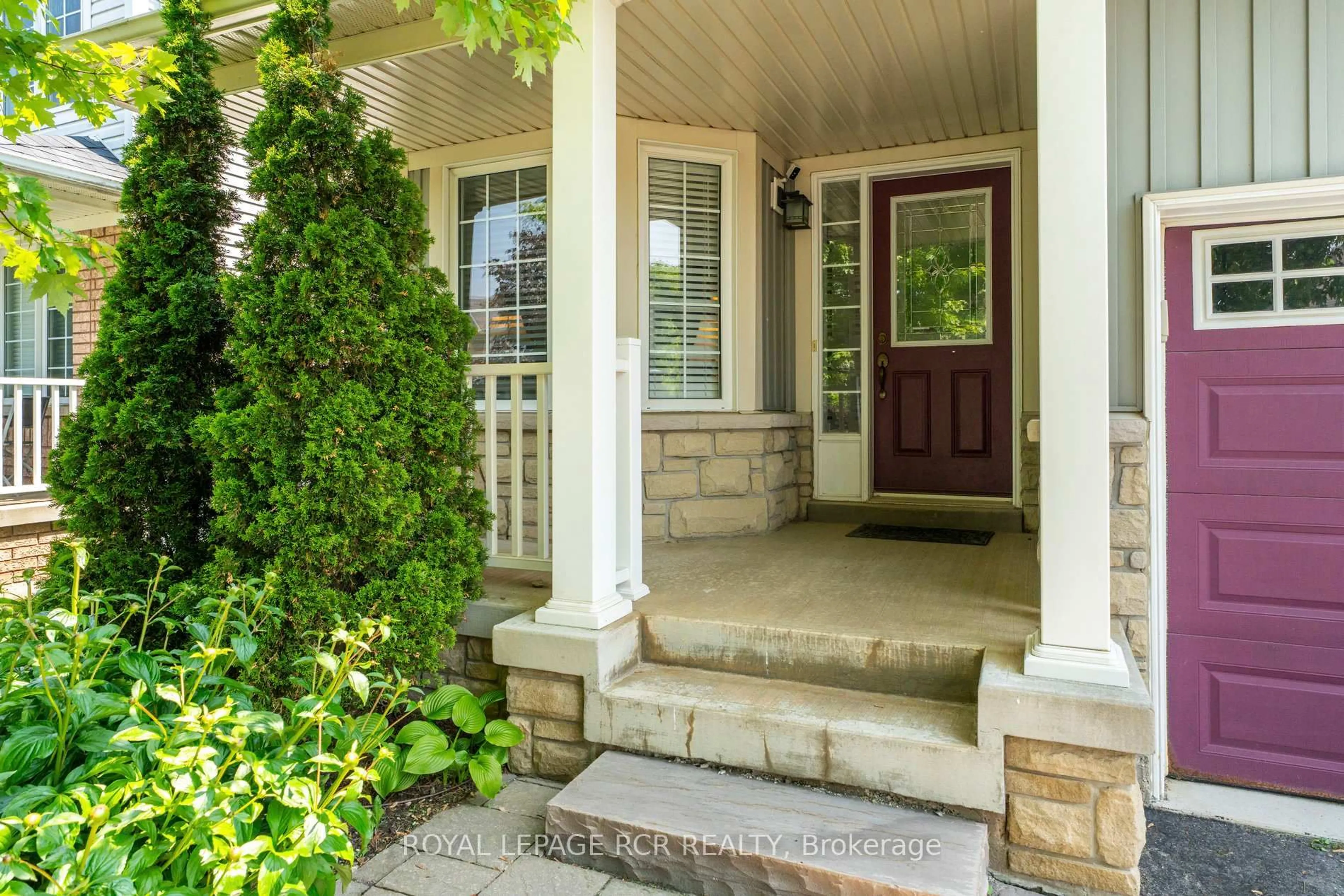 Indoor entryway for 257 Berry St, Shelburne Ontario L9V 3E1