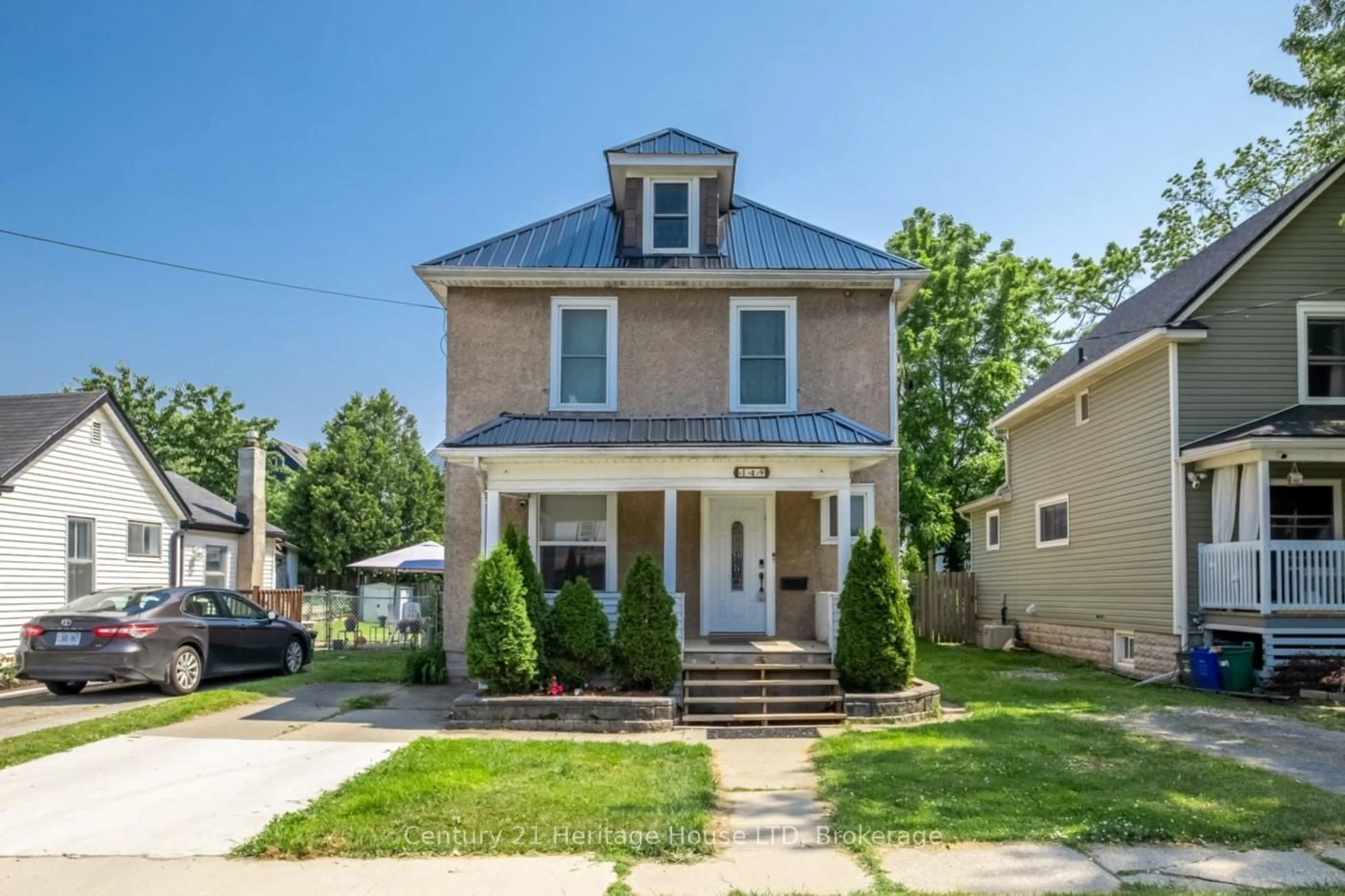 Home with brick exterior material, street for 149 Bald St, Welland Ontario L3C 5C5