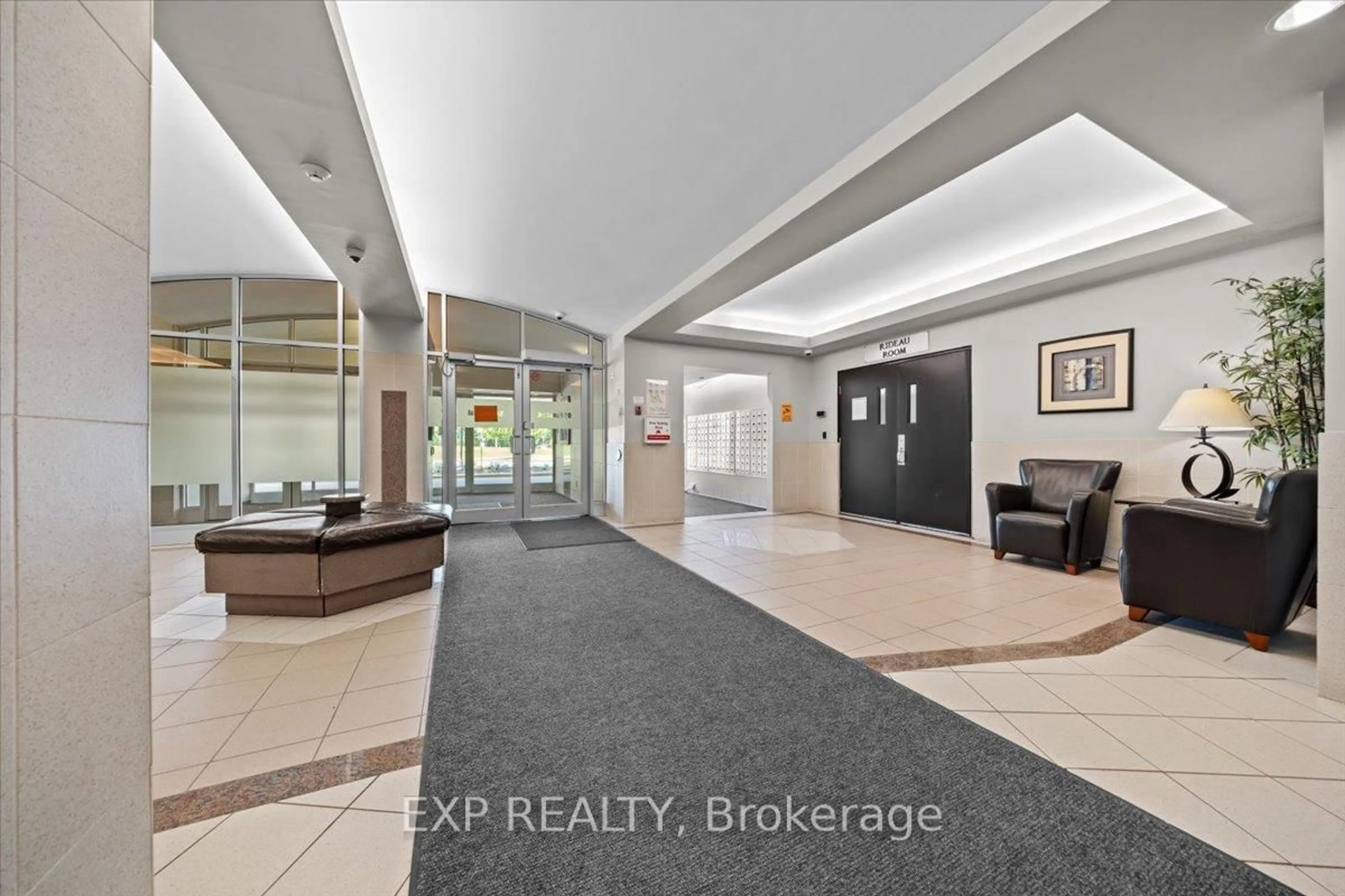 Lobby for 900 Dynes Rd #2509, Ottawa Ontario K2C 3L6