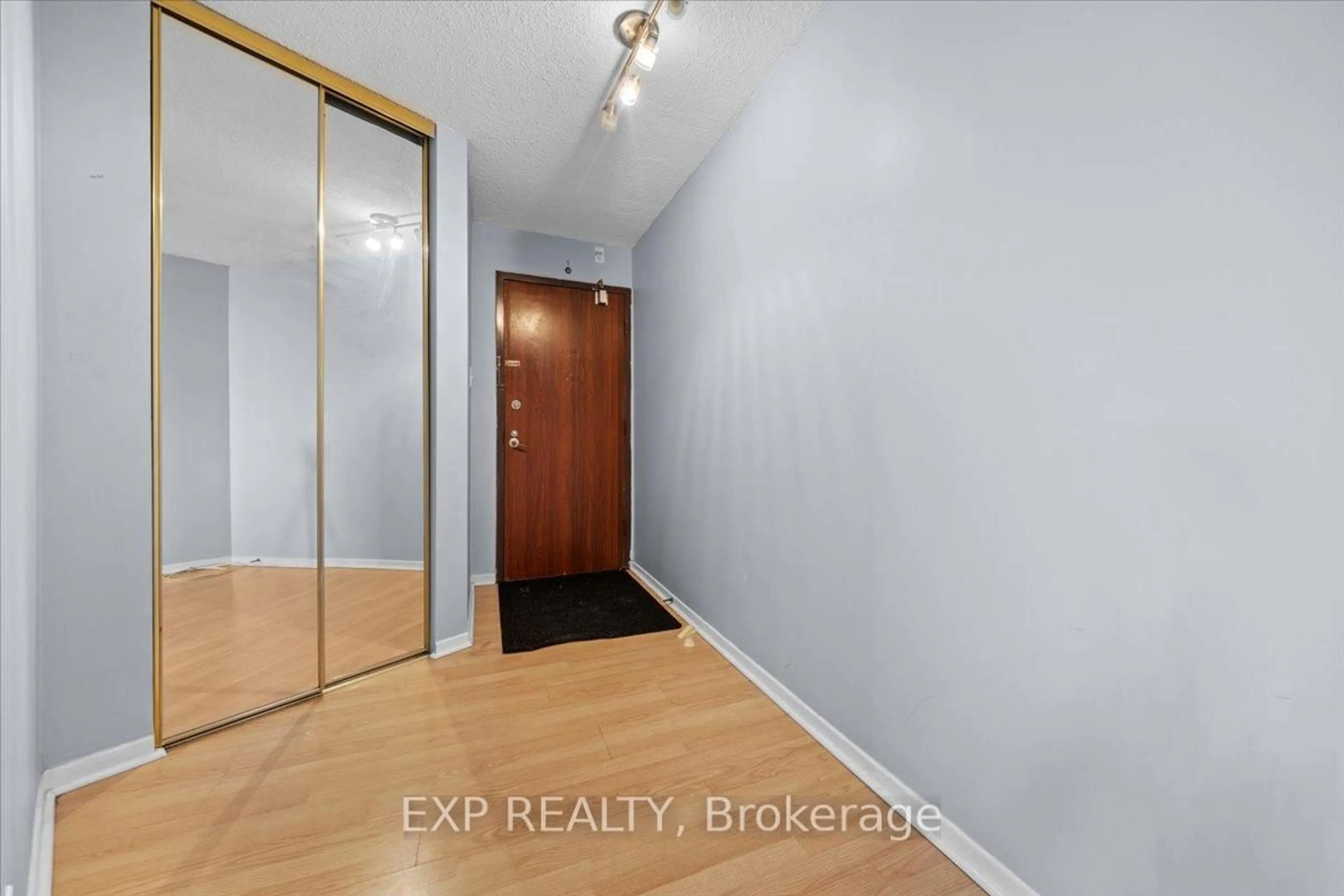 Unknown for 900 Dynes Rd #2509, Ottawa Ontario K2C 3L6