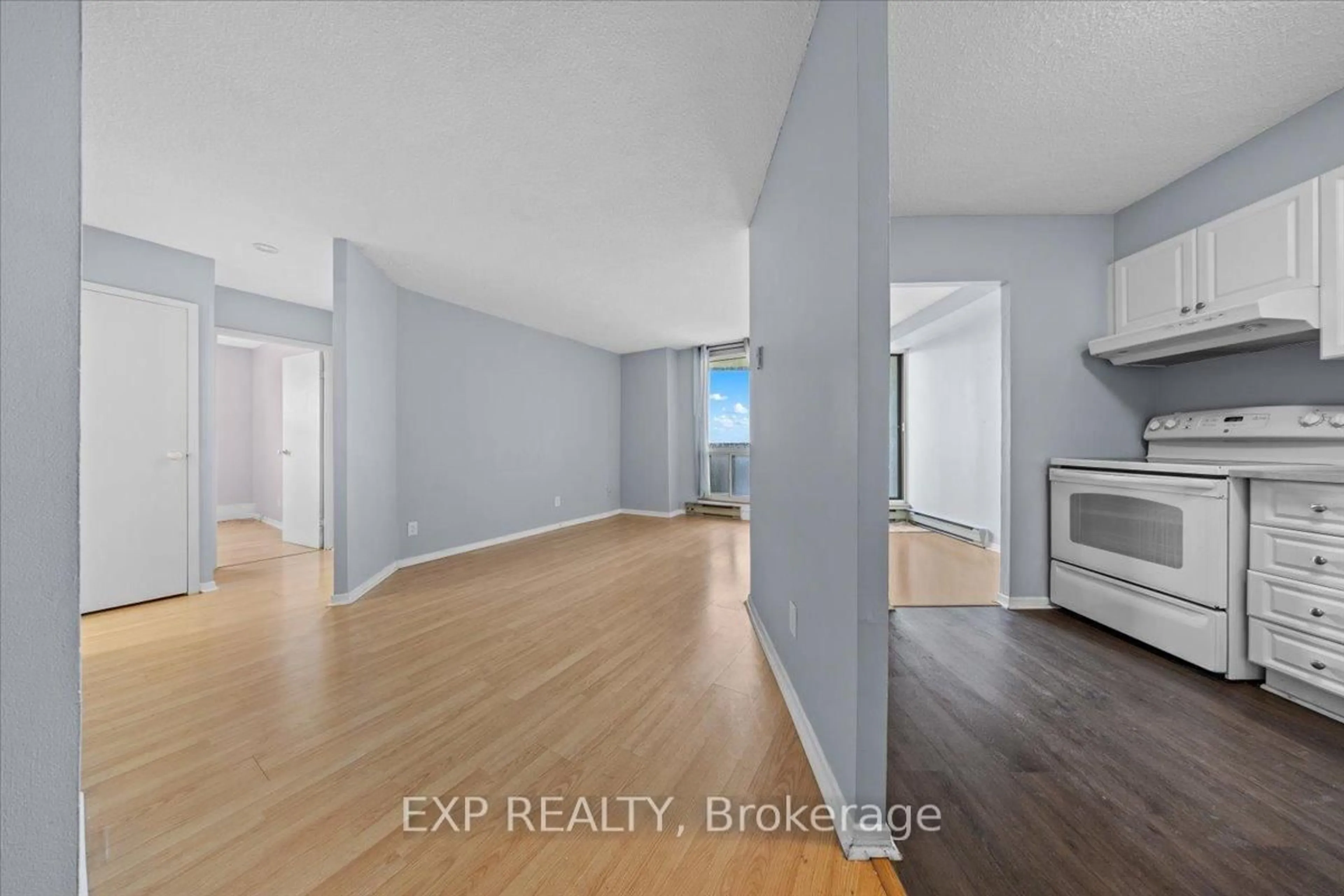 A pic of a room for 900 Dynes Rd #2509, Ottawa Ontario K2C 3L6