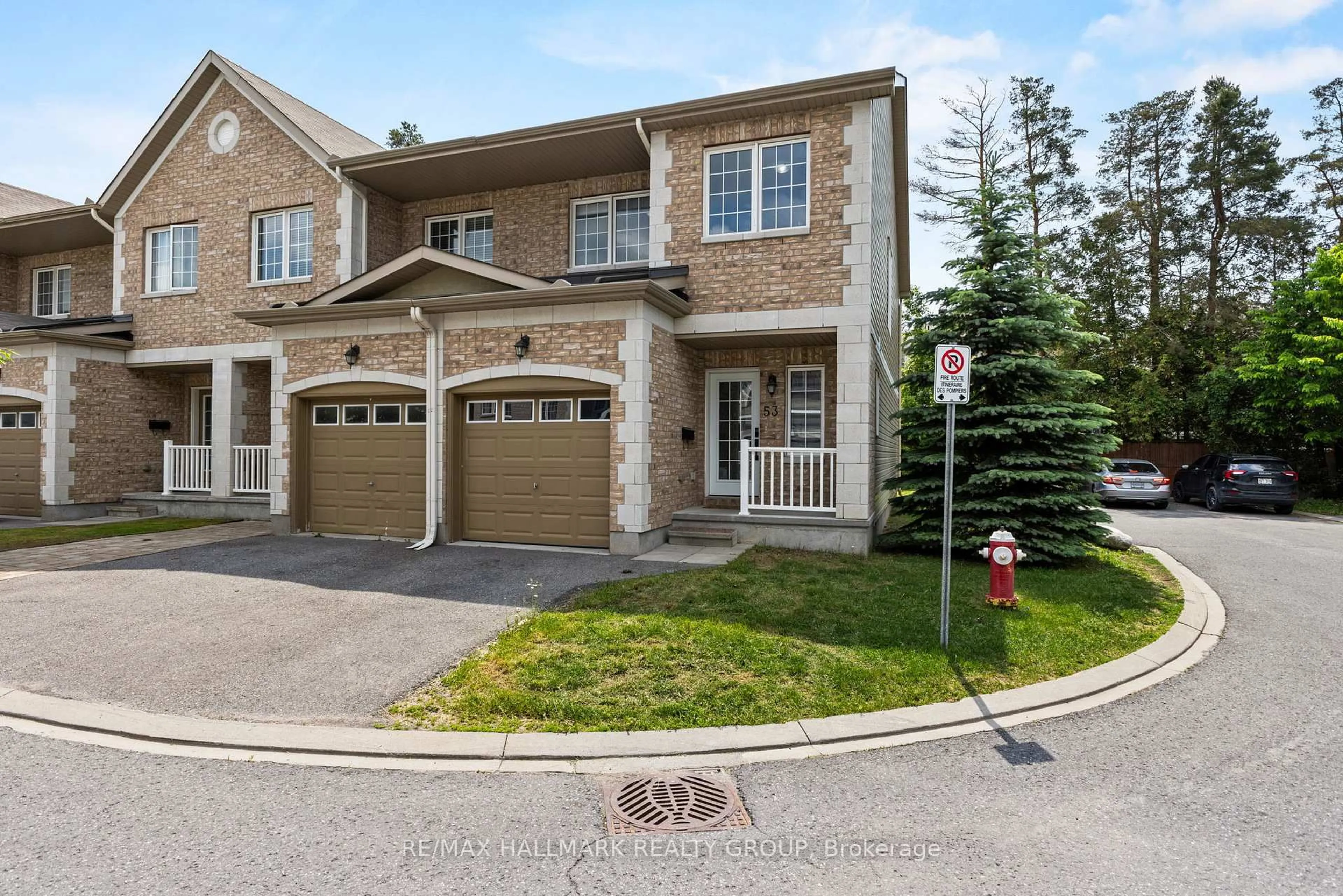A pic from outside/outdoor area/front of a property/back of a property/a pic from drone, street for 53 Dundalk Private, Ottawa Ontario K2J 0J5