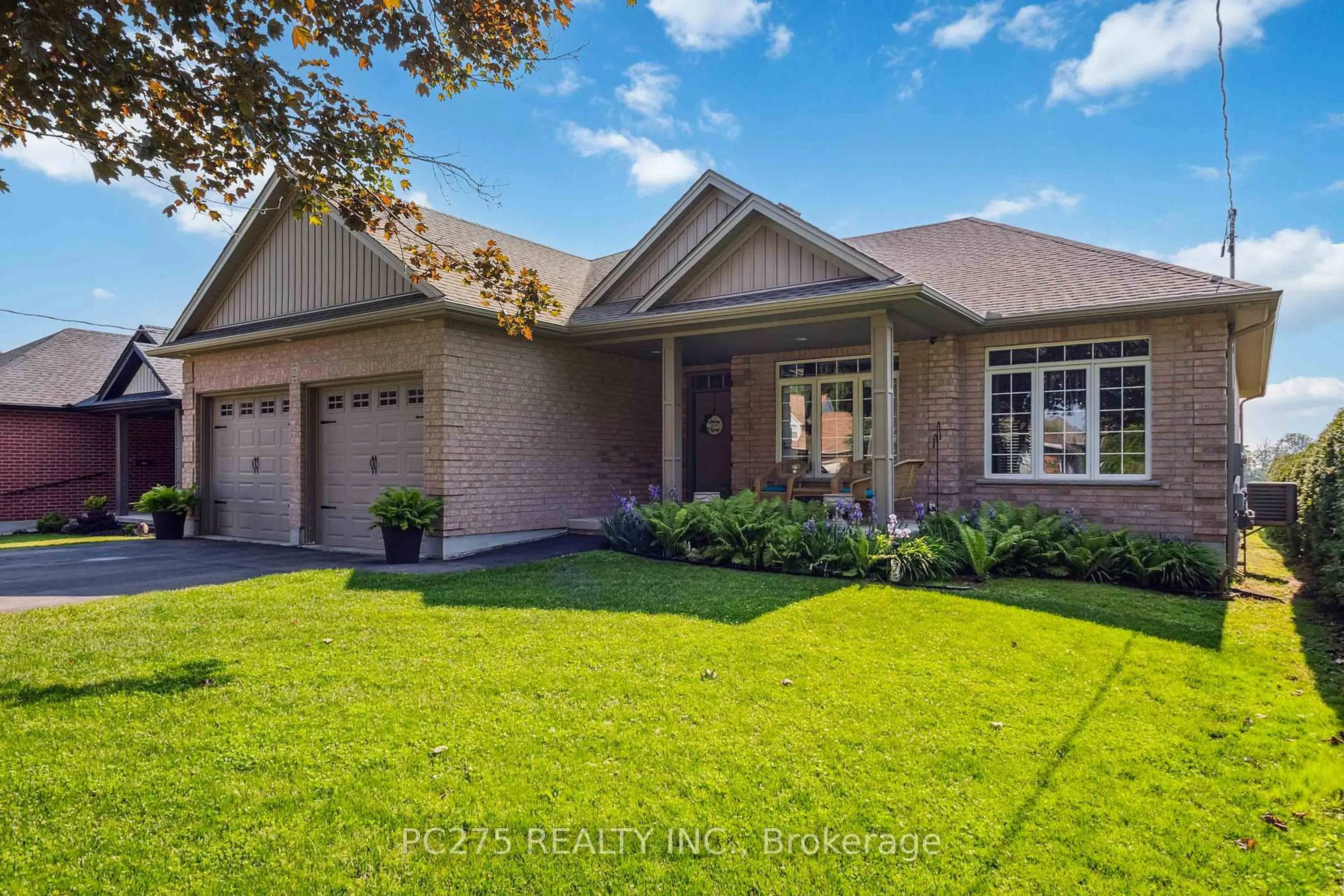 Home with brick exterior material, street for 122 1/2 Centennial Ave, Central Elgin Ontario N5R 5B2