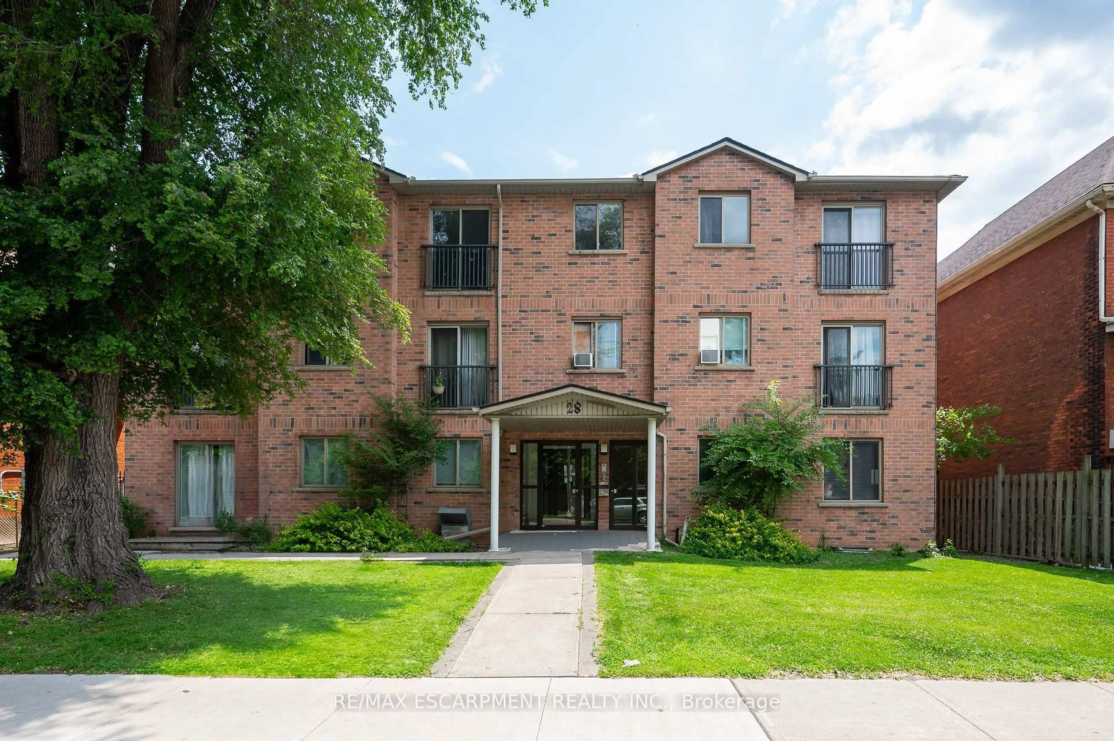 Unknown for 28 Victoria Ave #102, Hamilton Ontario L8L 5E1